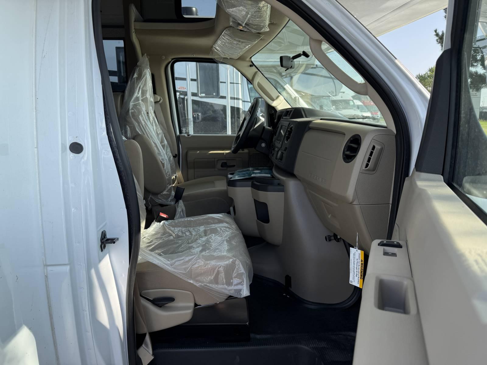 2026 Thor Motor Coach 2026 Thor Motor Coach Chateau - thumbnail 21