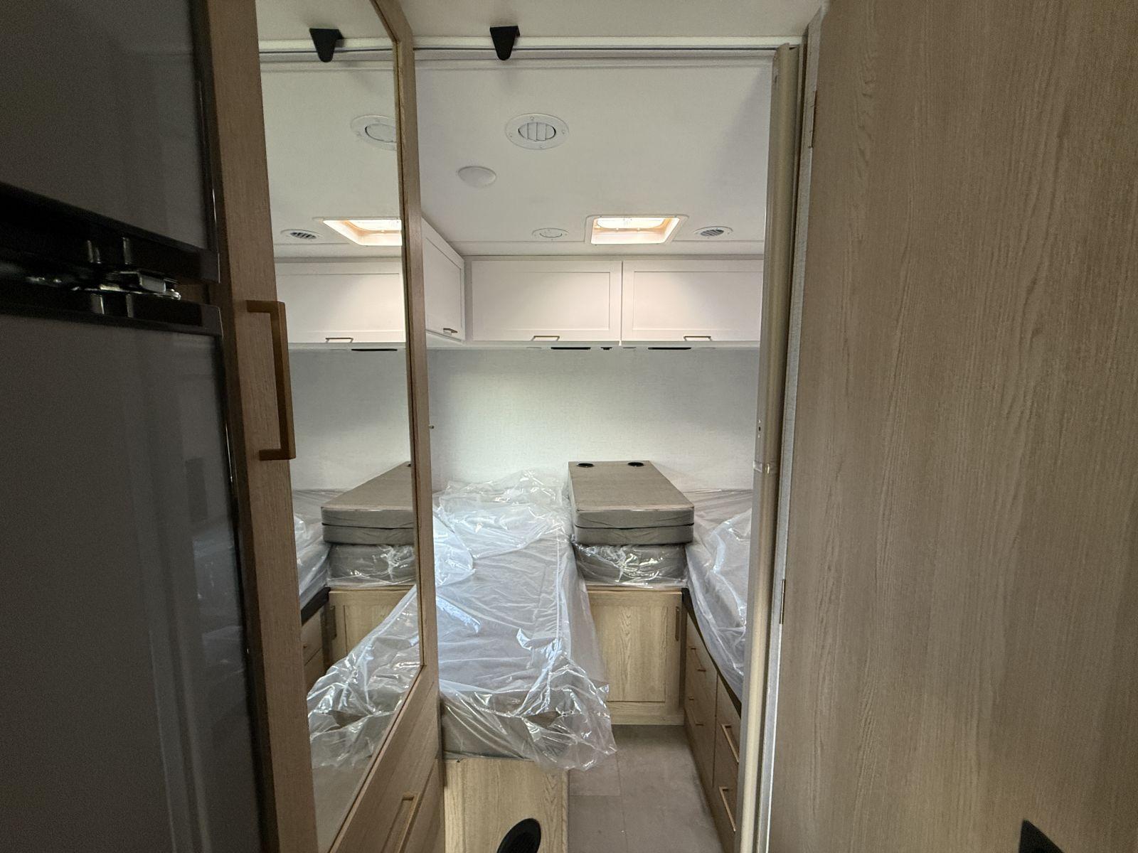 2026 Thor Motor Coach 2026 Thor Motor Coach Chateau - thumbnail 32