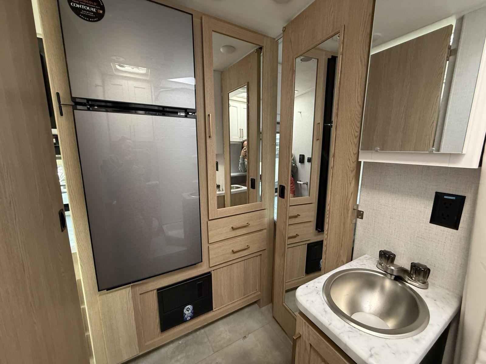 2026 Thor Motor Coach 2026 Thor Motor Coach Chateau - thumbnail 35