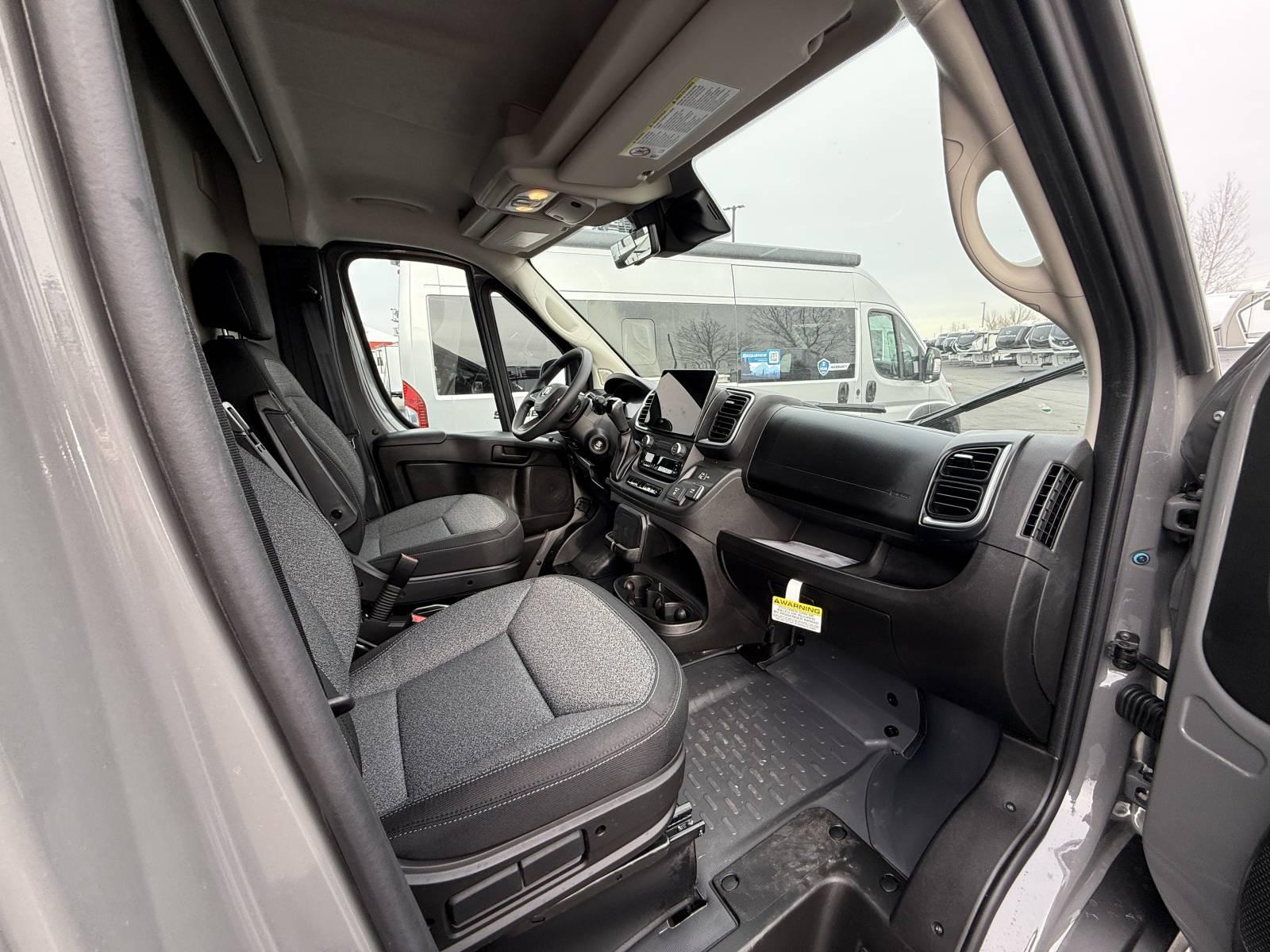 2026 Thor Motor Coach 2026 Thor Motor Coach Sequence - thumbnail 7