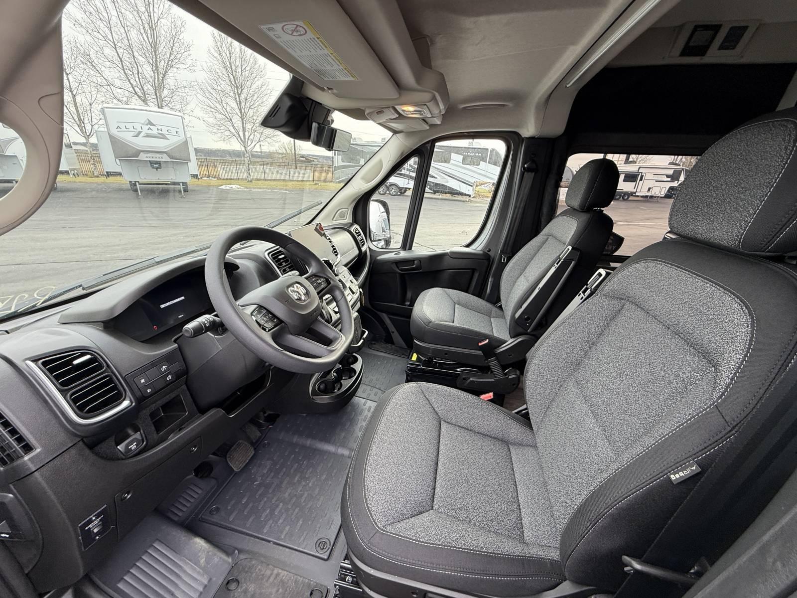 2026 Thor Motor Coach 2026 Thor Motor Coach Sequence - thumbnail 9