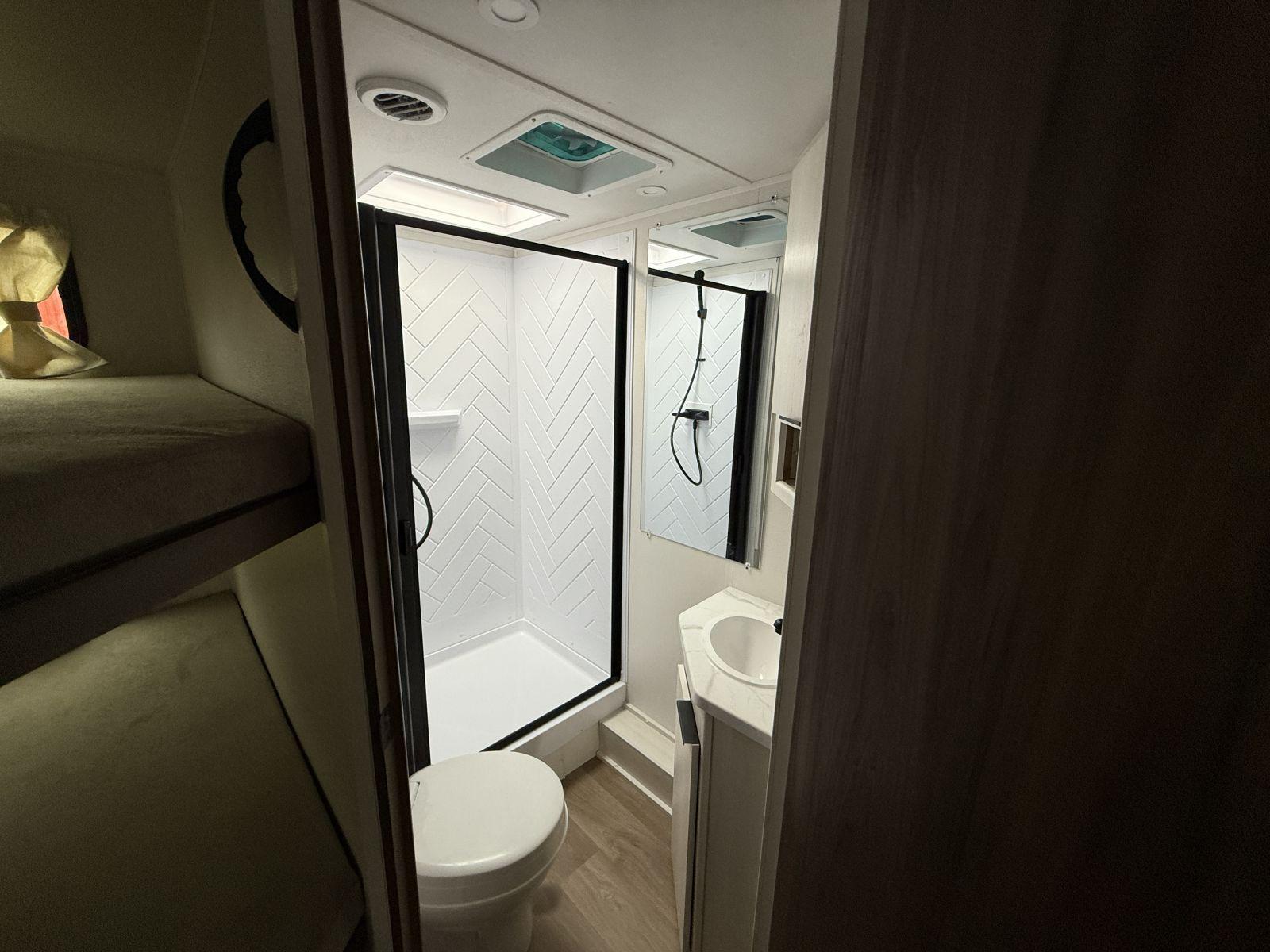 2026 Winnebago 2026 Winnebago Access - thumbnail 18