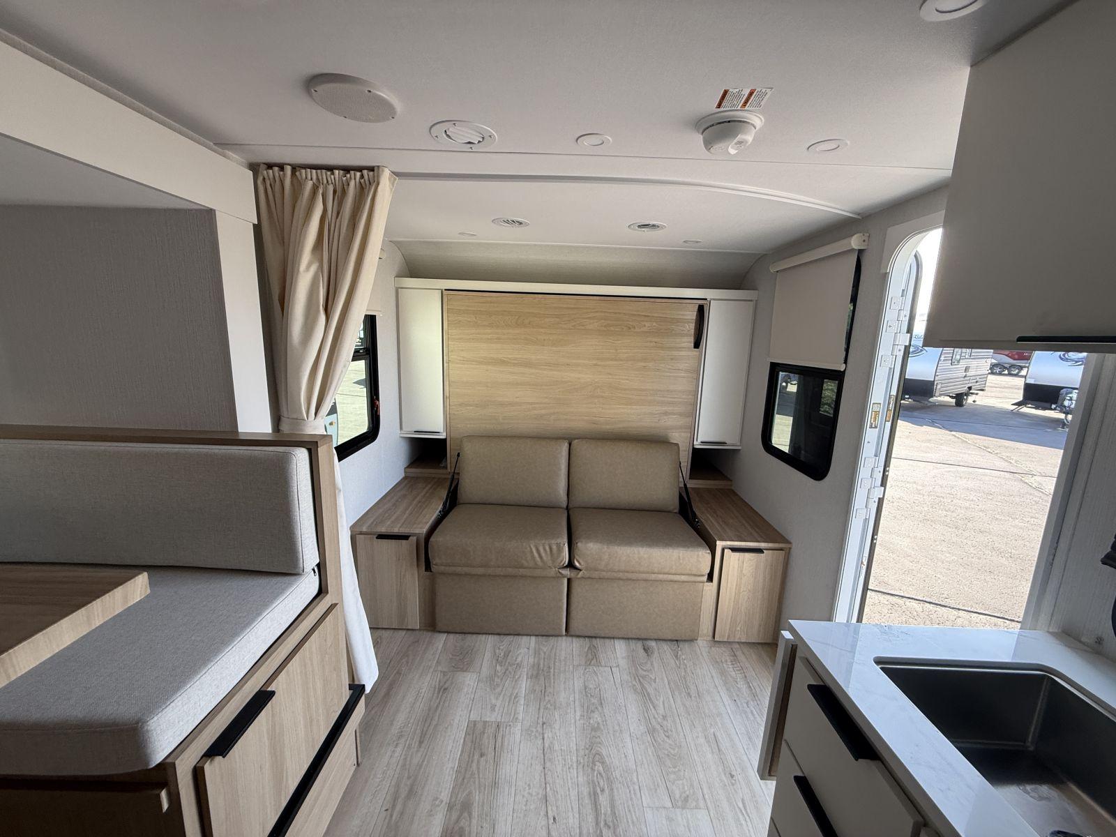 2026 Winnebago 2026 Winnebago Micro Minnie - thumbnail 18