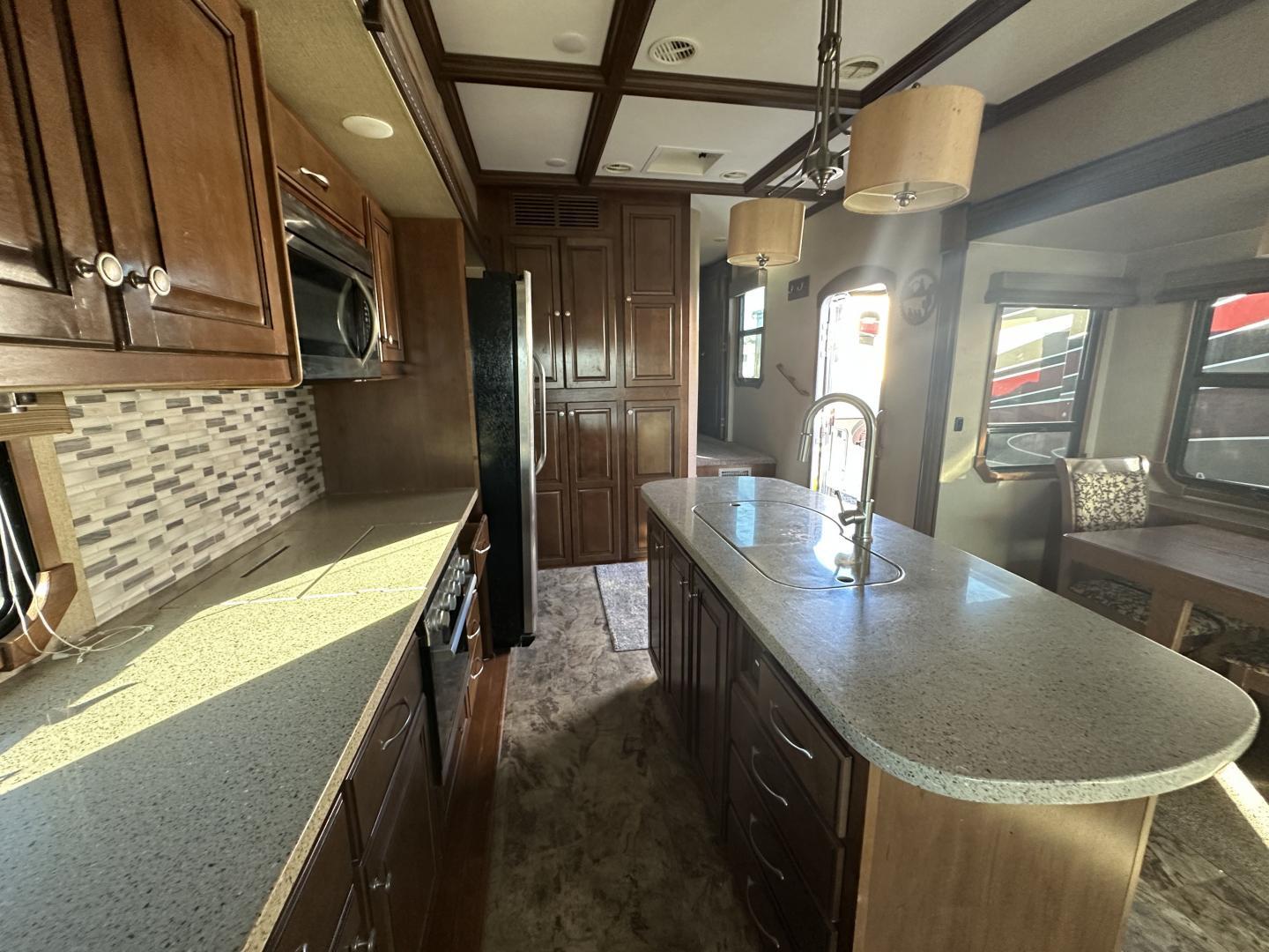 2015 Heartland 2015 Heartland Landmark - thumbnail 20