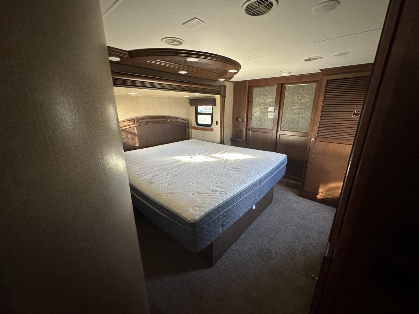 2015 Heartland 2015 Heartland Landmark - thumbnail 24