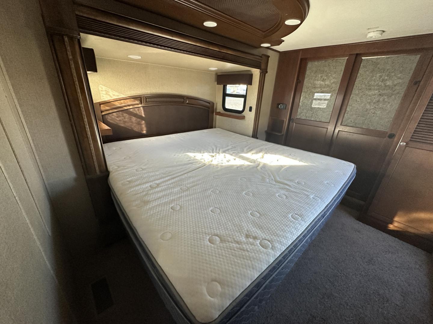 2015 Heartland 2015 Heartland Landmark - thumbnail 25