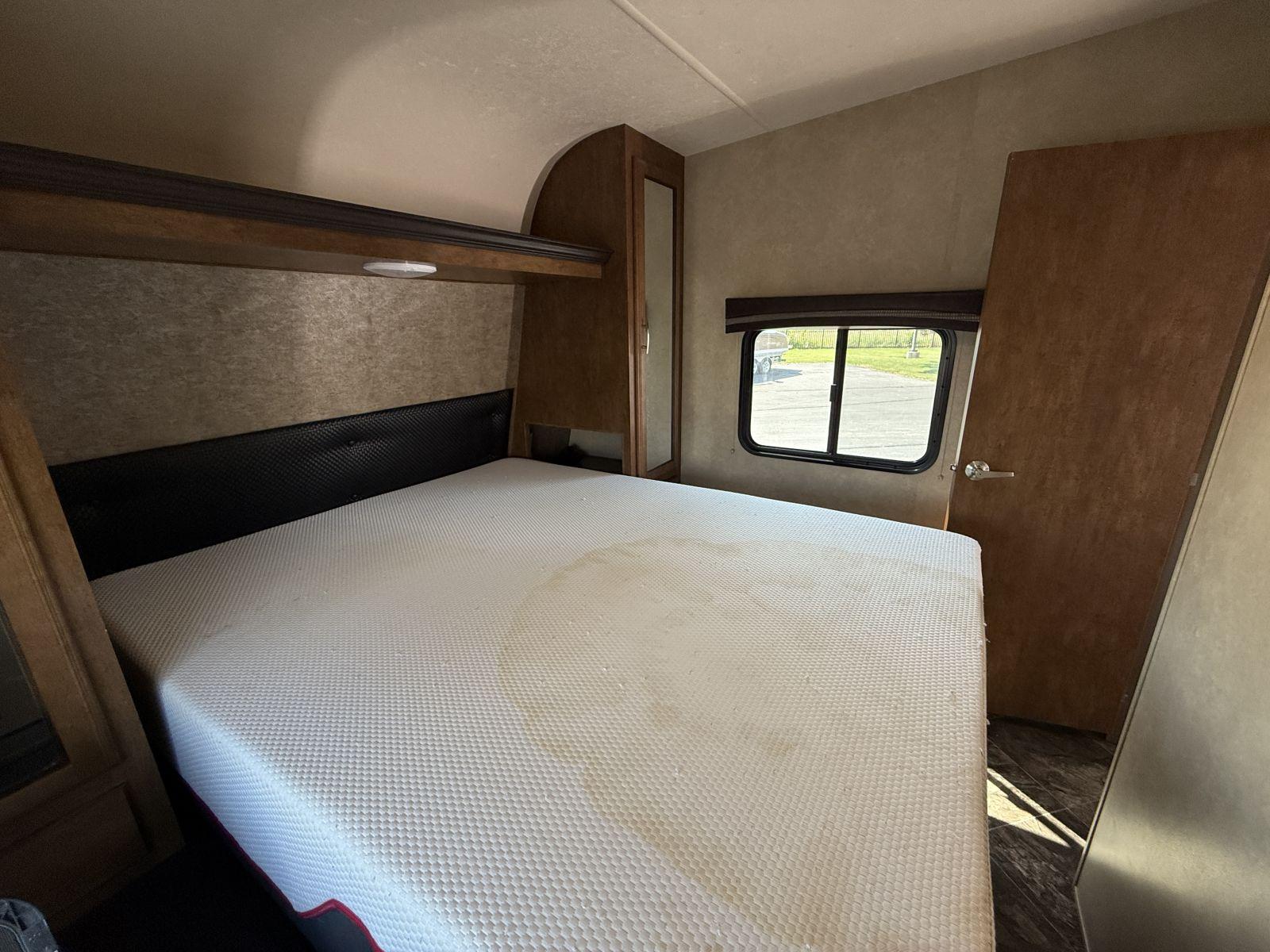 2017 Forest River RV 2017 Forest River RV SHOCKWAVE - thumbnail 18