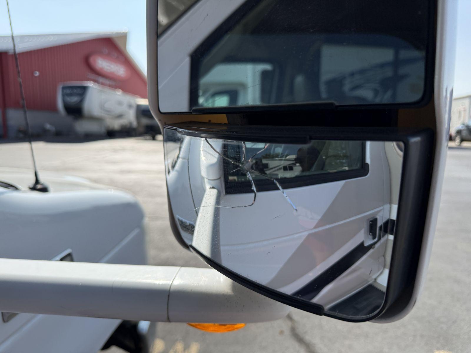 2018 Thor Motor Coach 2018 Thor Motor Coach Four - thumbnail 15