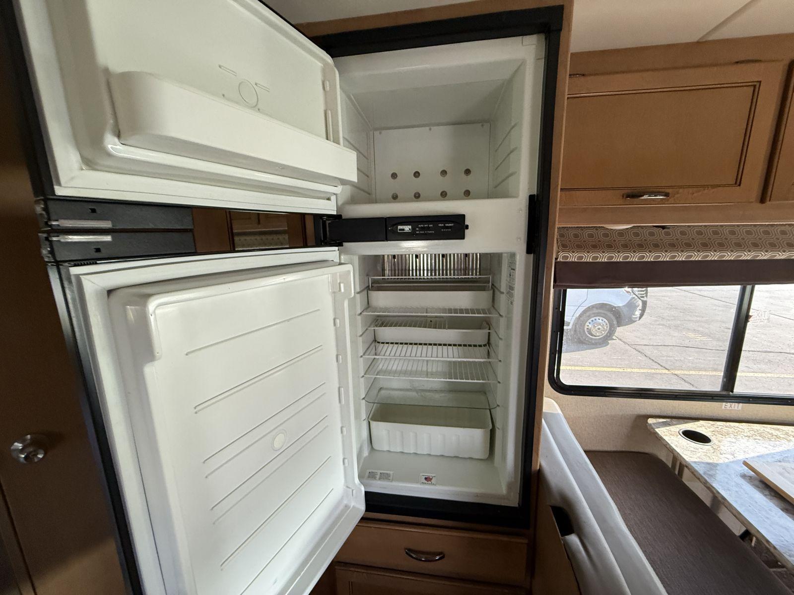 2018 Thor Motor Coach 2018 Thor Motor Coach Four - thumbnail 25