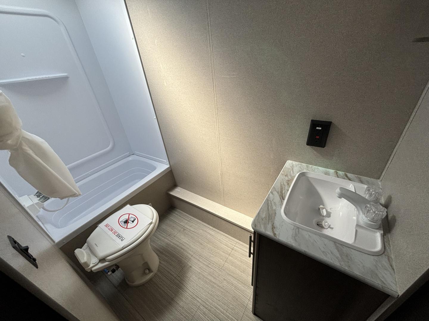 2020 Keystone RV 2020 Keystone RV Hideout - thumbnail 19