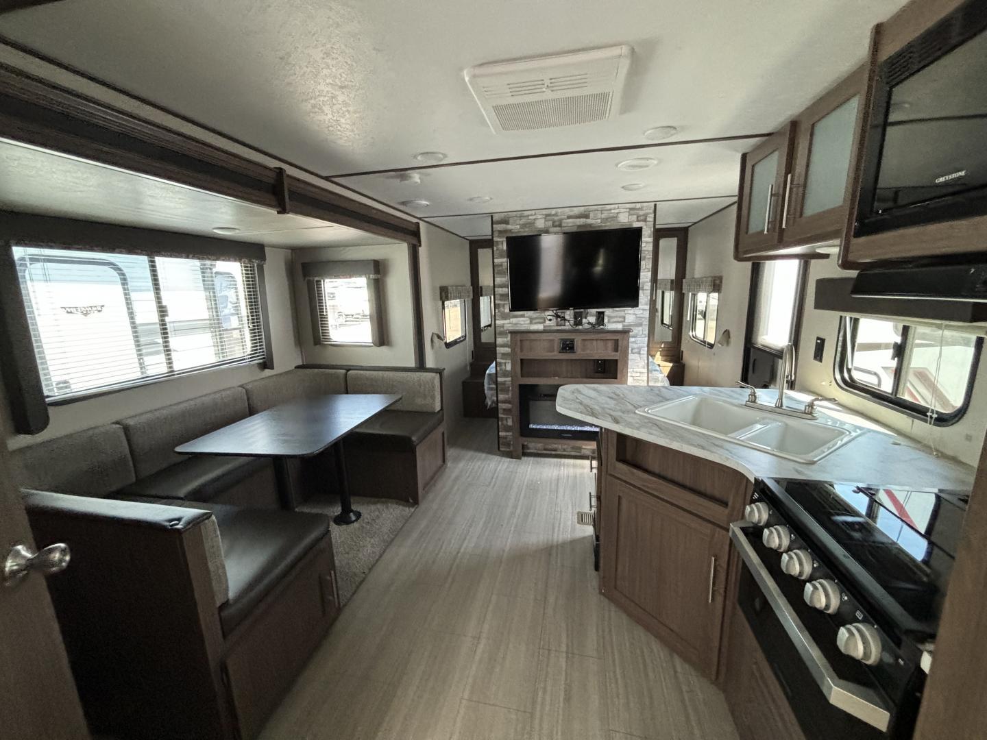 2020 Keystone RV 2020 Keystone RV Hideout - thumbnail 24