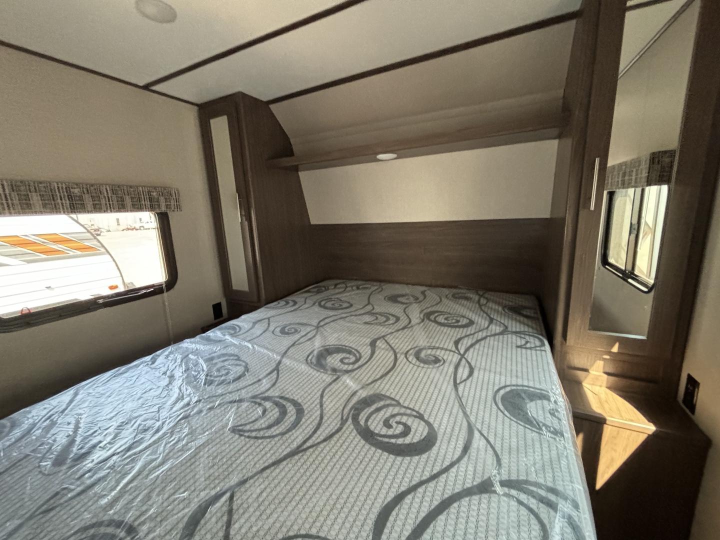 2020 Keystone RV 2020 Keystone RV Hideout - thumbnail 28