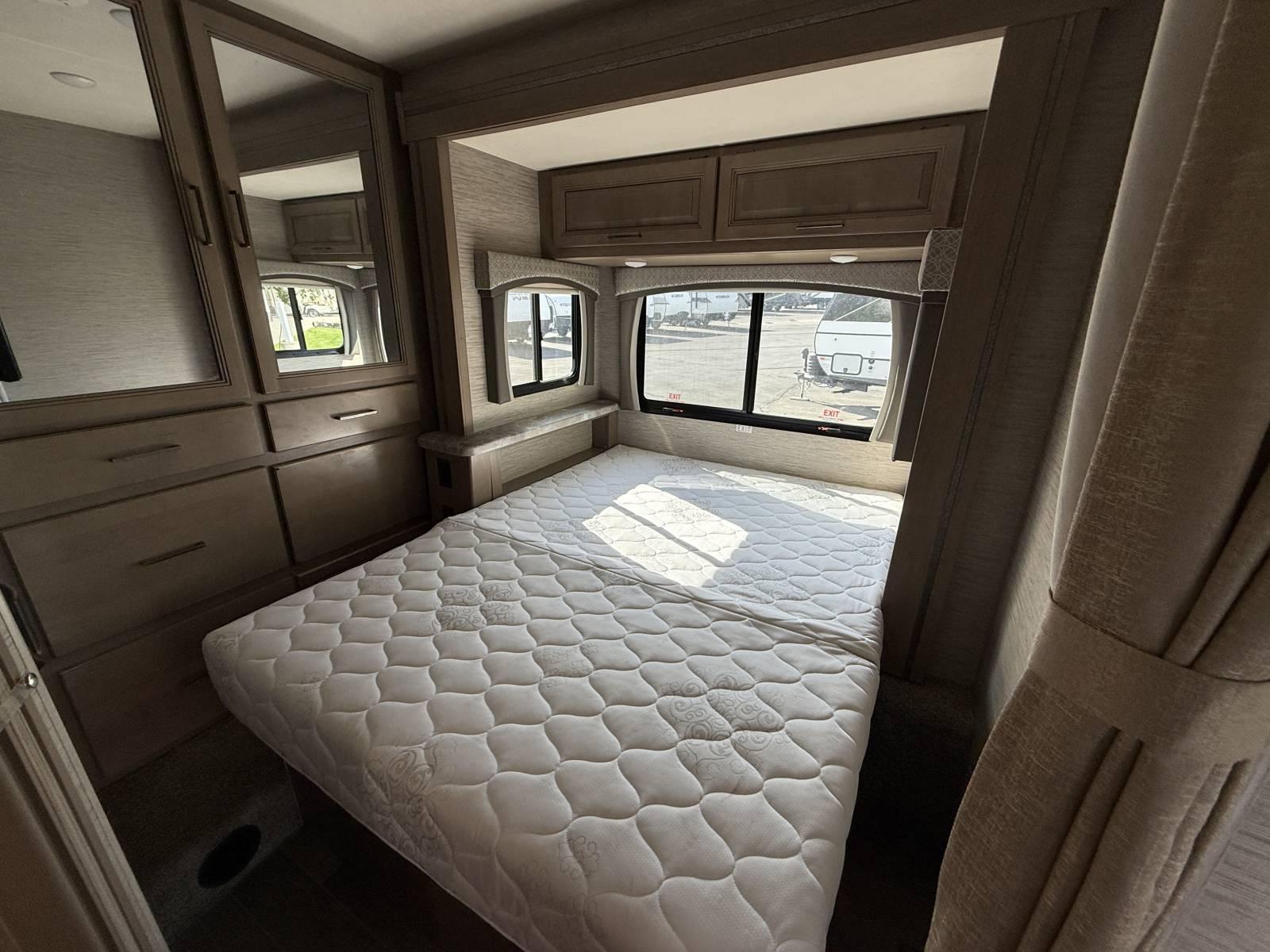 2021 Thor Motor Coach 2021 Thor Motor Coach Chateau - thumbnail 26