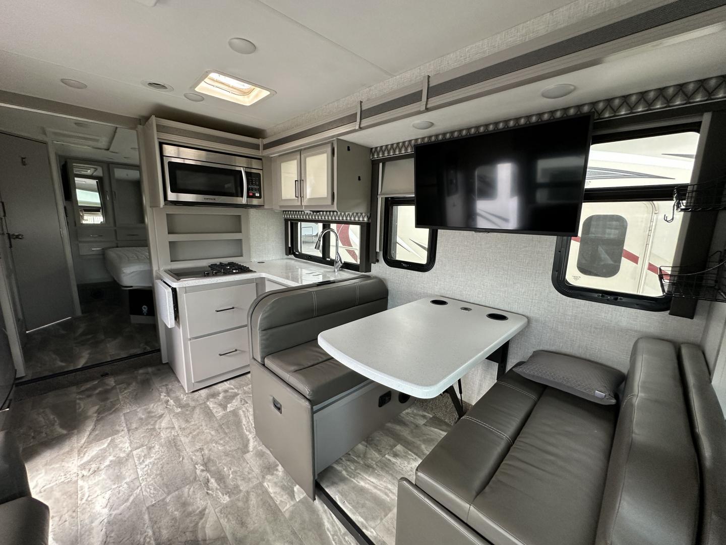 2023 Thor Motor Coach 2023 Thor Motor Coach Quantum - thumbnail 24