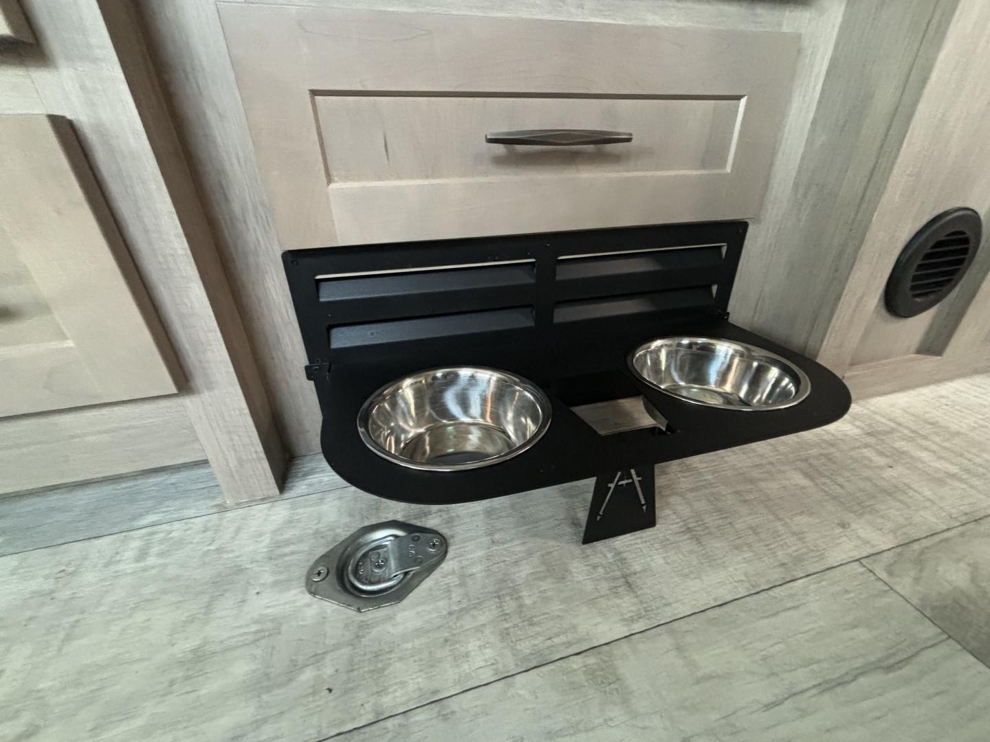 2024 Grand Design 2024 Grand Design Momentum - thumbnail 23