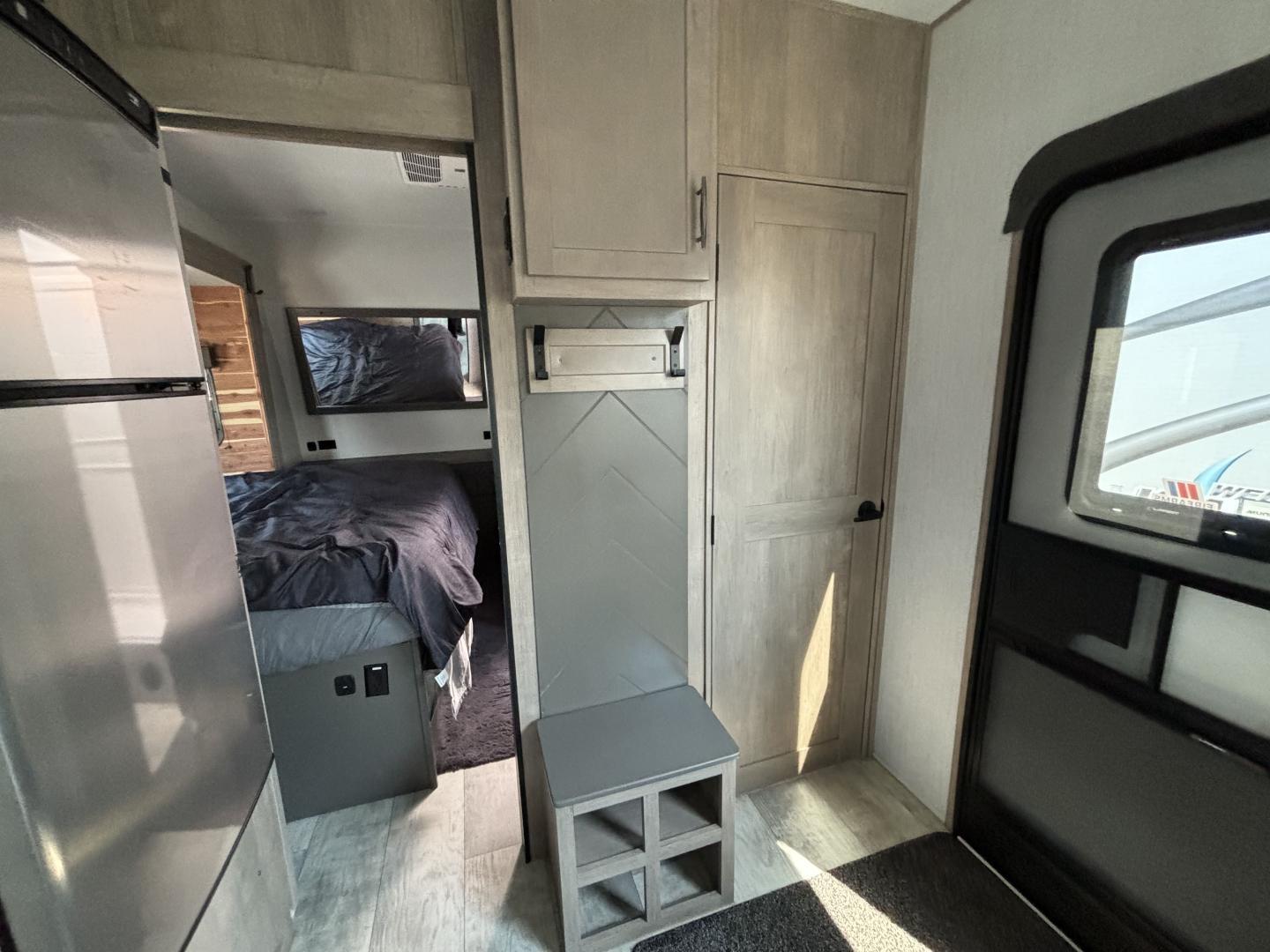 2024 Grand Design 2024 Grand Design Momentum - thumbnail 26