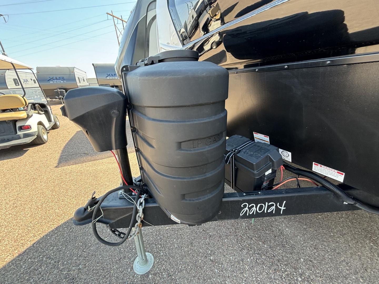 2024 Grand Design 2024 Grand Design Momentum - thumbnail 43