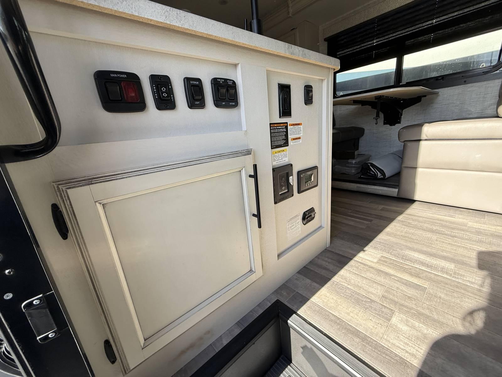 2024 Entegra Coach 2024 Entegra Coach Odyssey - thumbnail 36