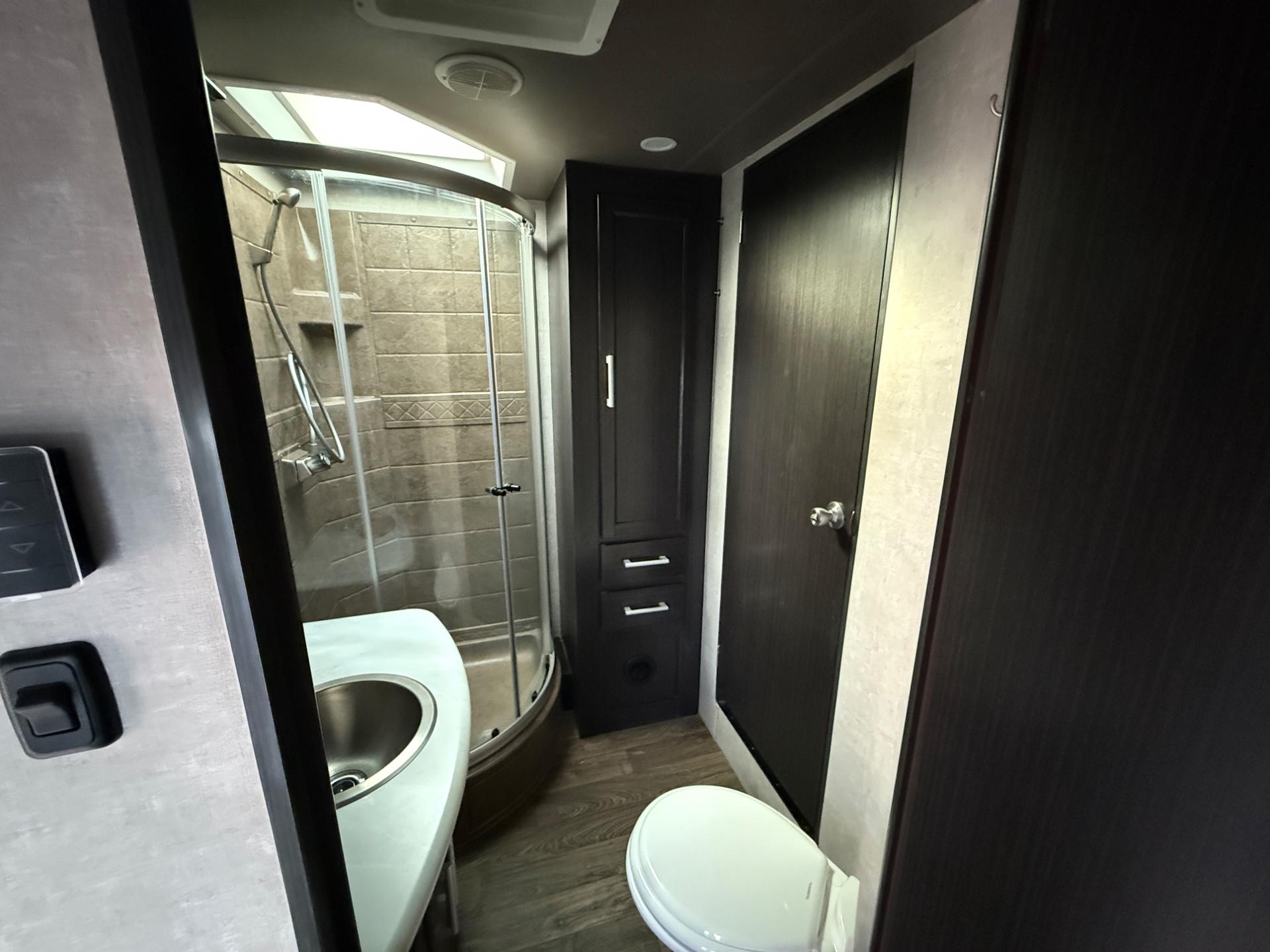 2020 Eclipse 2020 Eclipse Attitude - thumbnail 17