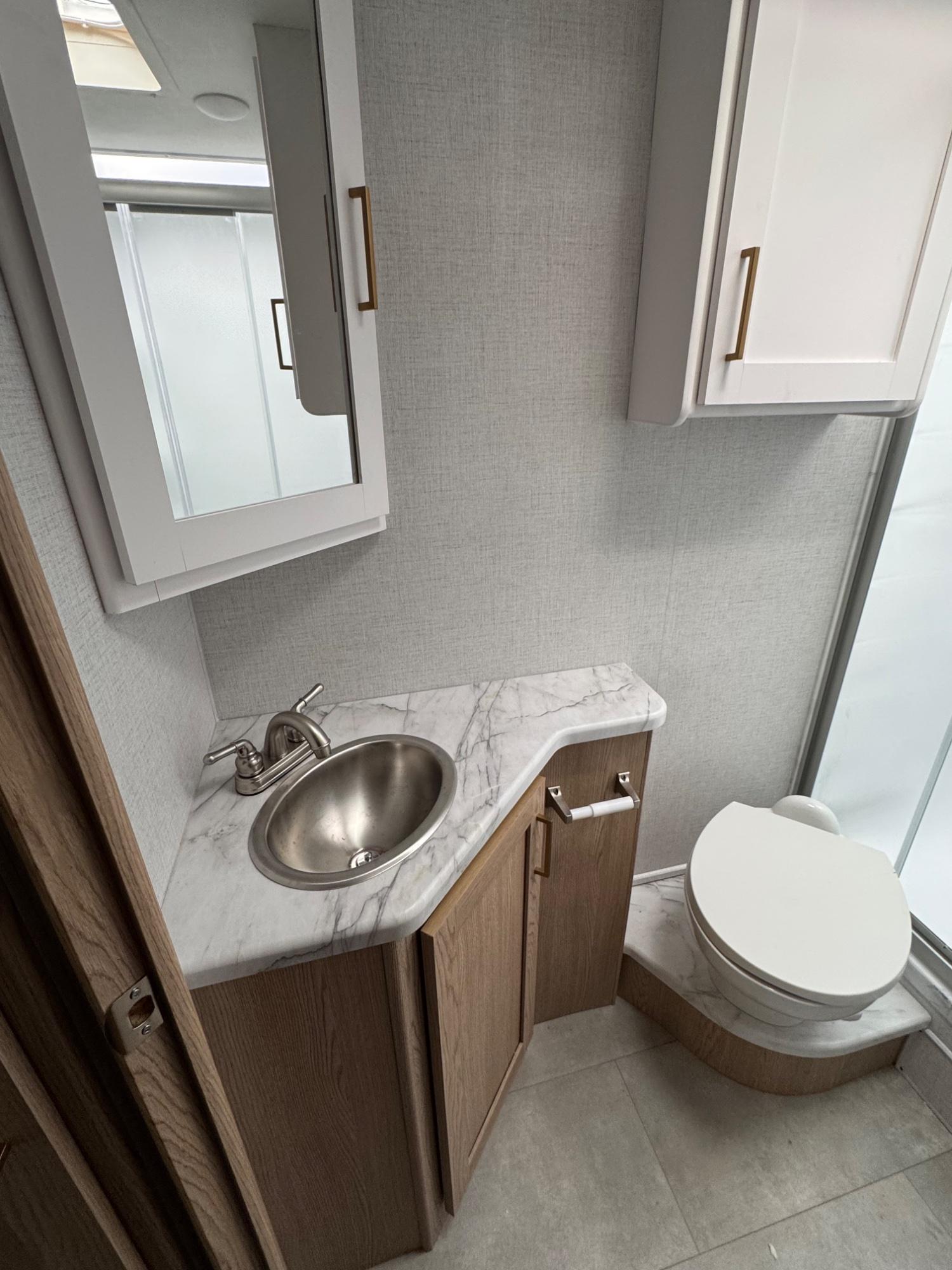 2026 Thor Motor Coach 2026 Thor Motor Coach Chateau - thumbnail 14