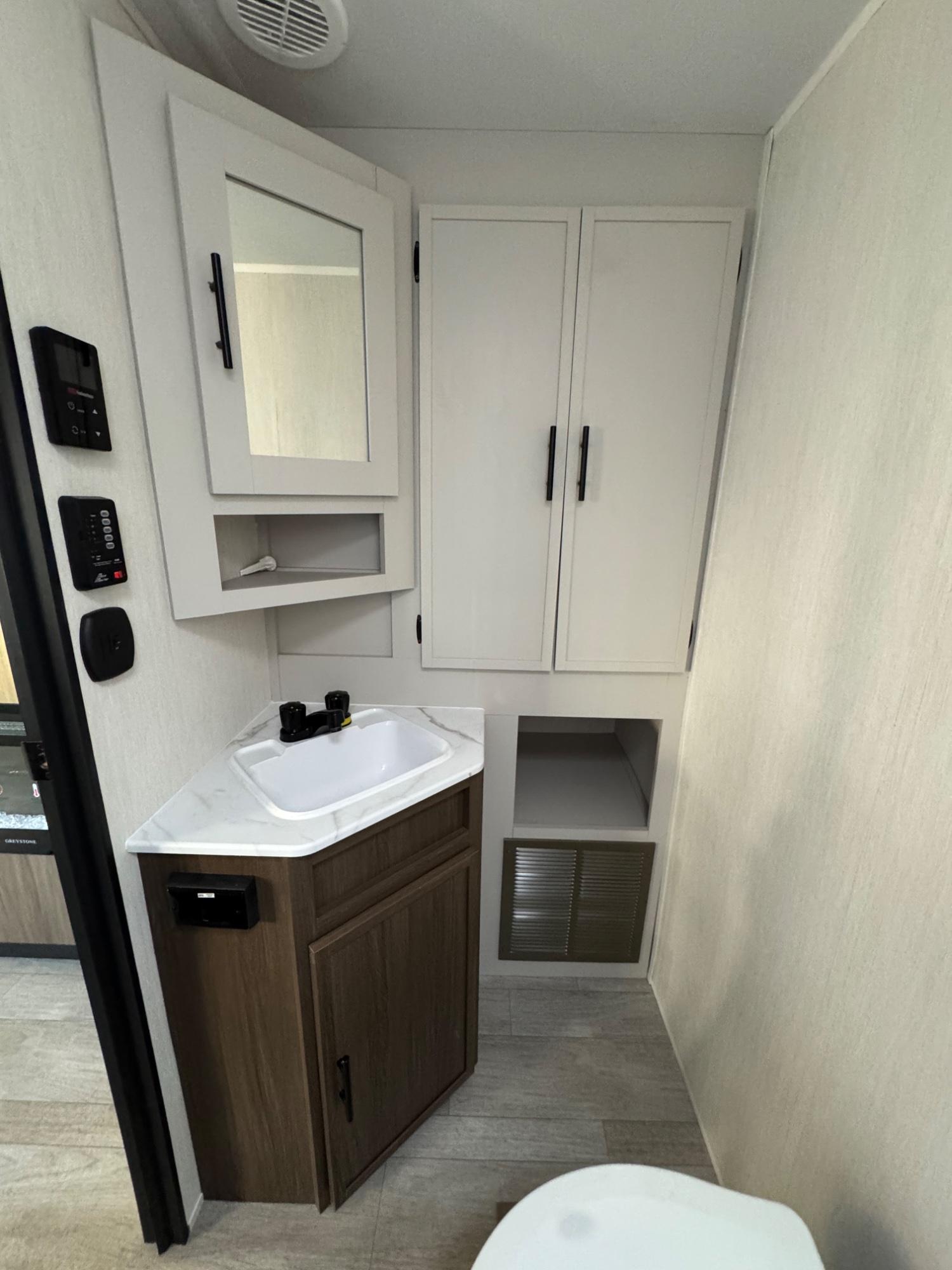 2026 Prime Time RV 2026 Prime Time RV Avenger - thumbnail 16