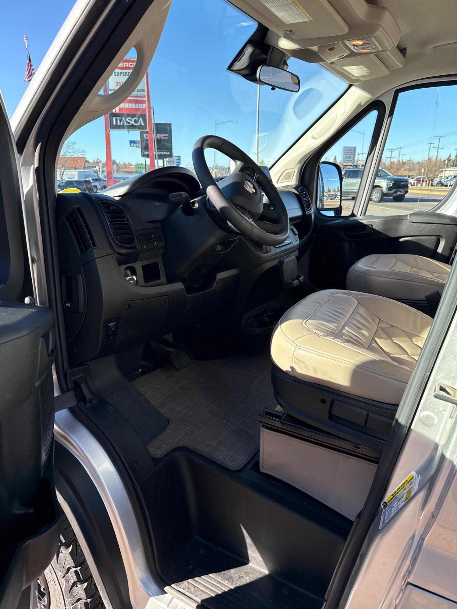 2026 Thor Motor Coach 2026 Thor Motor Coach Chateau - thumbnail 18