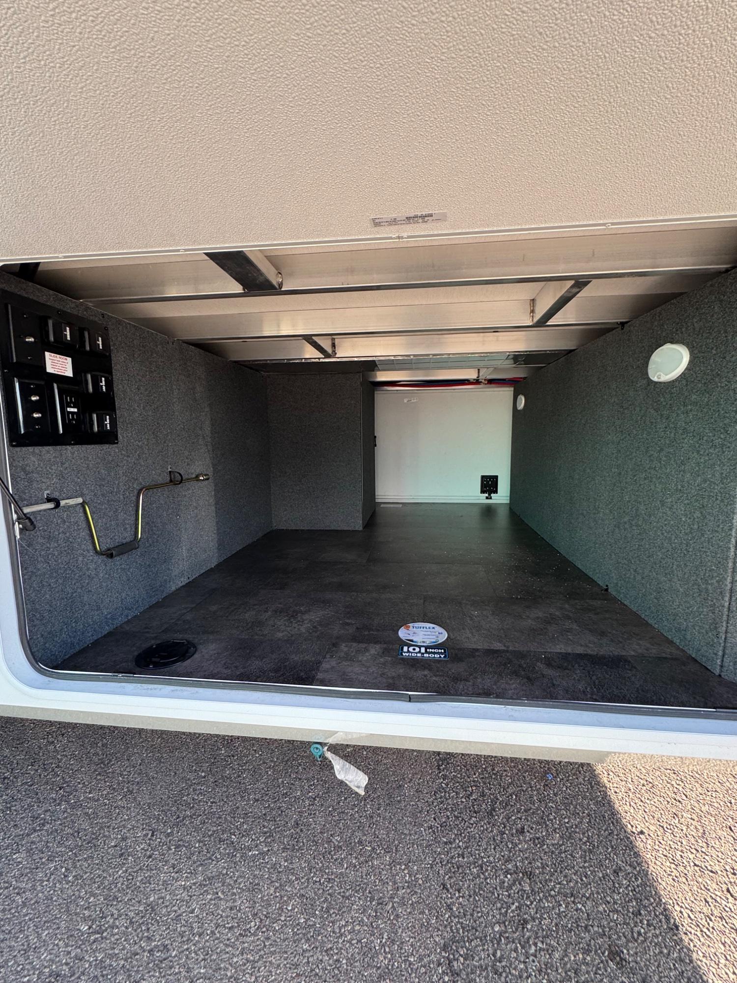 2025 Alliance RV 2025 Alliance RV Paradigm - thumbnail 6