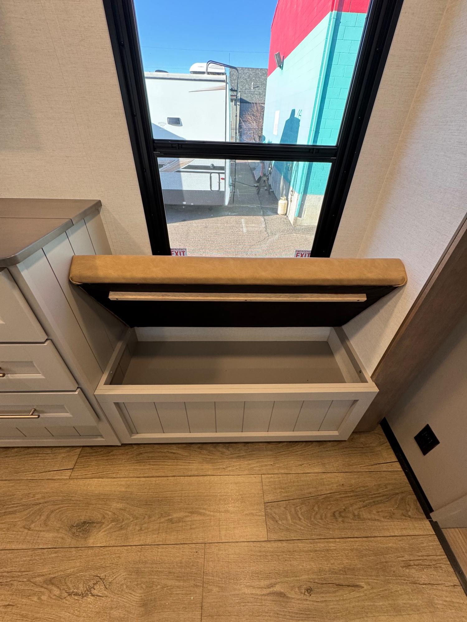 2025 Alliance RV 2025 Alliance RV Paradigm - thumbnail 21