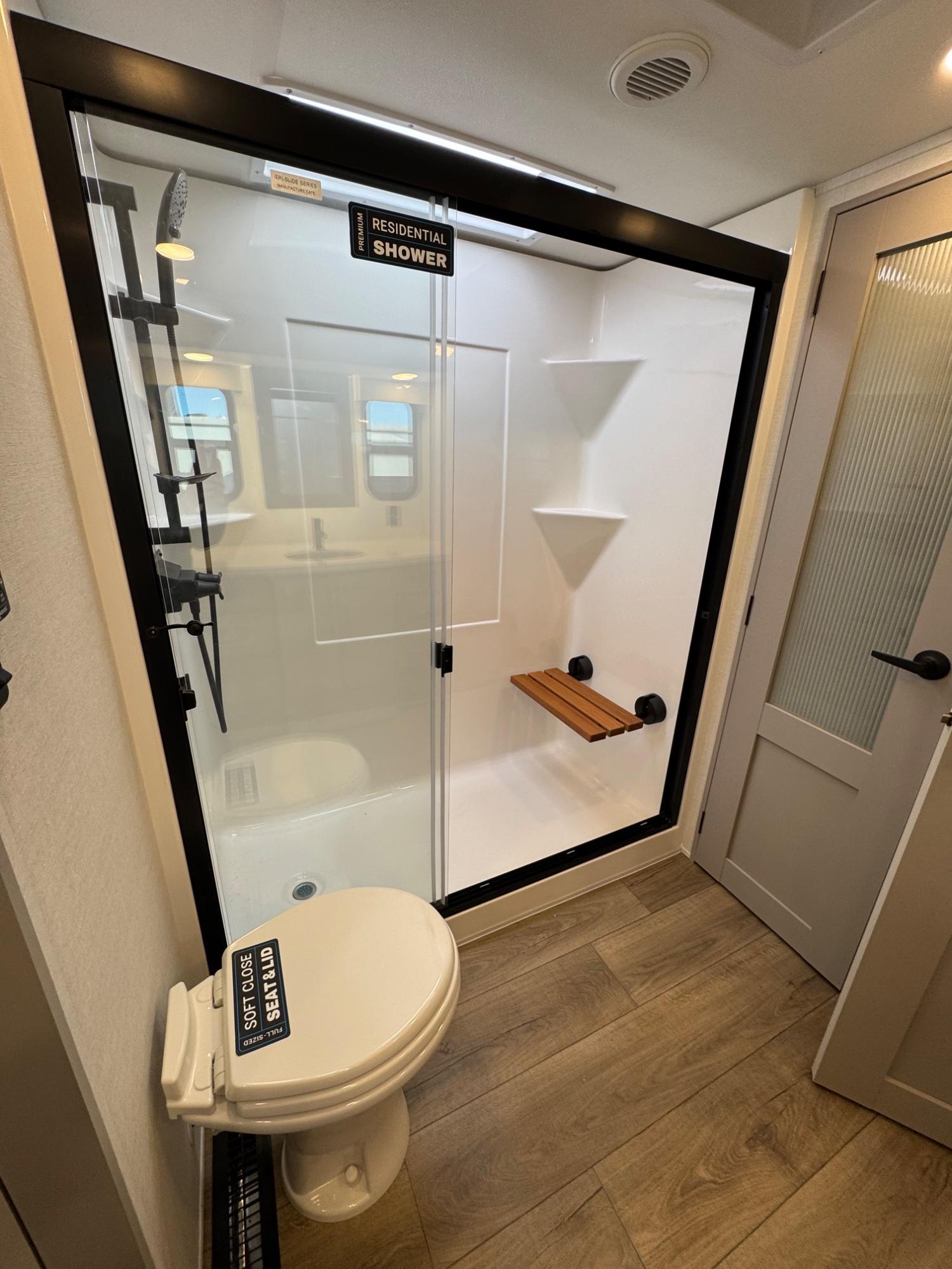 2025 Alliance RV 2025 Alliance RV Paradigm - thumbnail 25