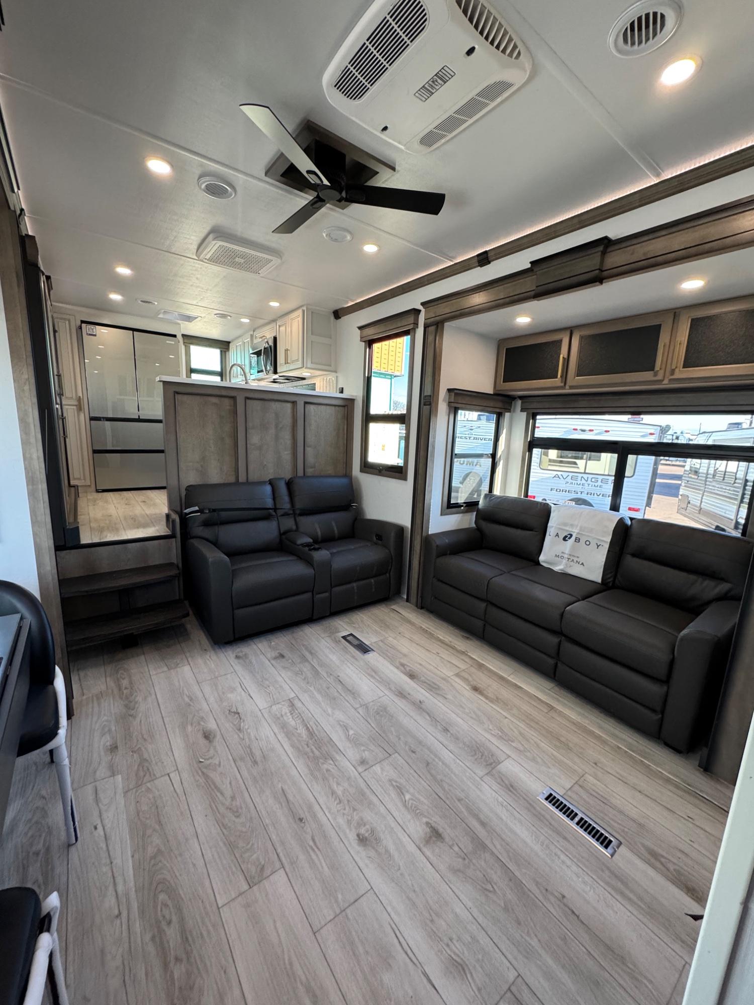 2026 Keystone RV 2026 Keystone RV Montana - thumbnail 12