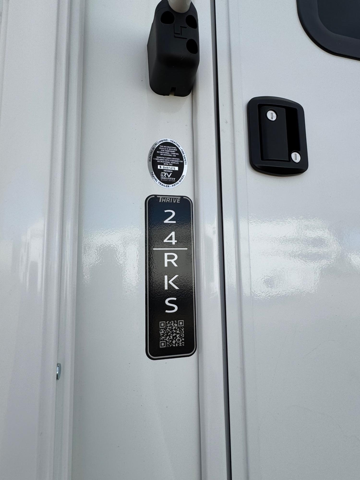 2026 Winnebago 2026 Winnebago Thrive - thumbnail 5