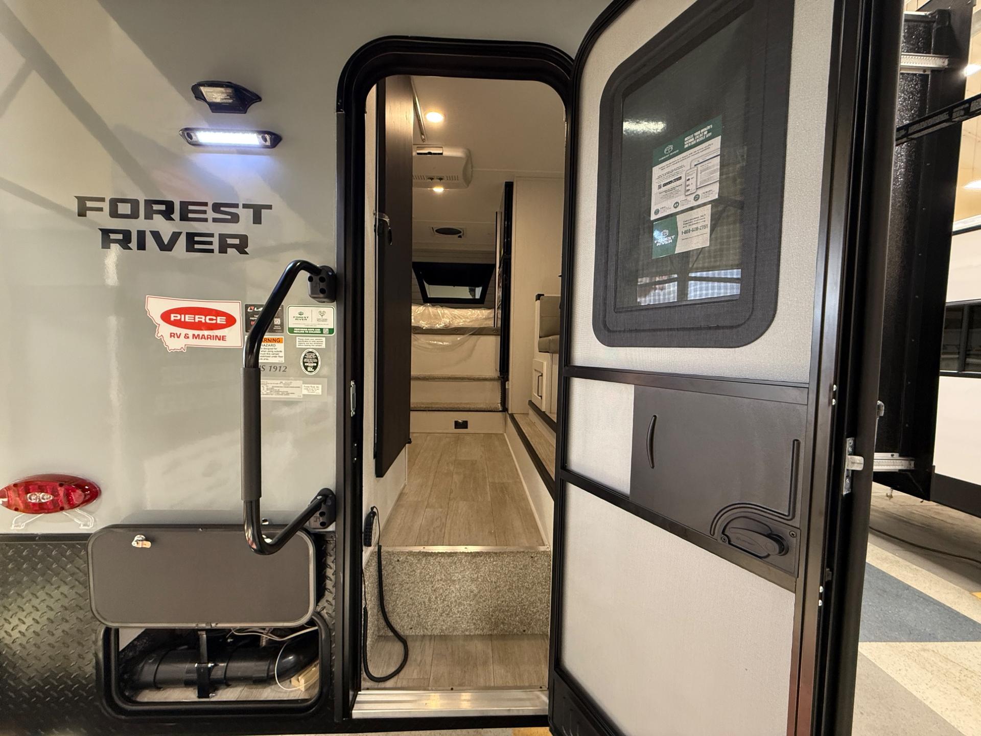 2026 Palomino 2026 Palomino Real Lite - thumbnail 10