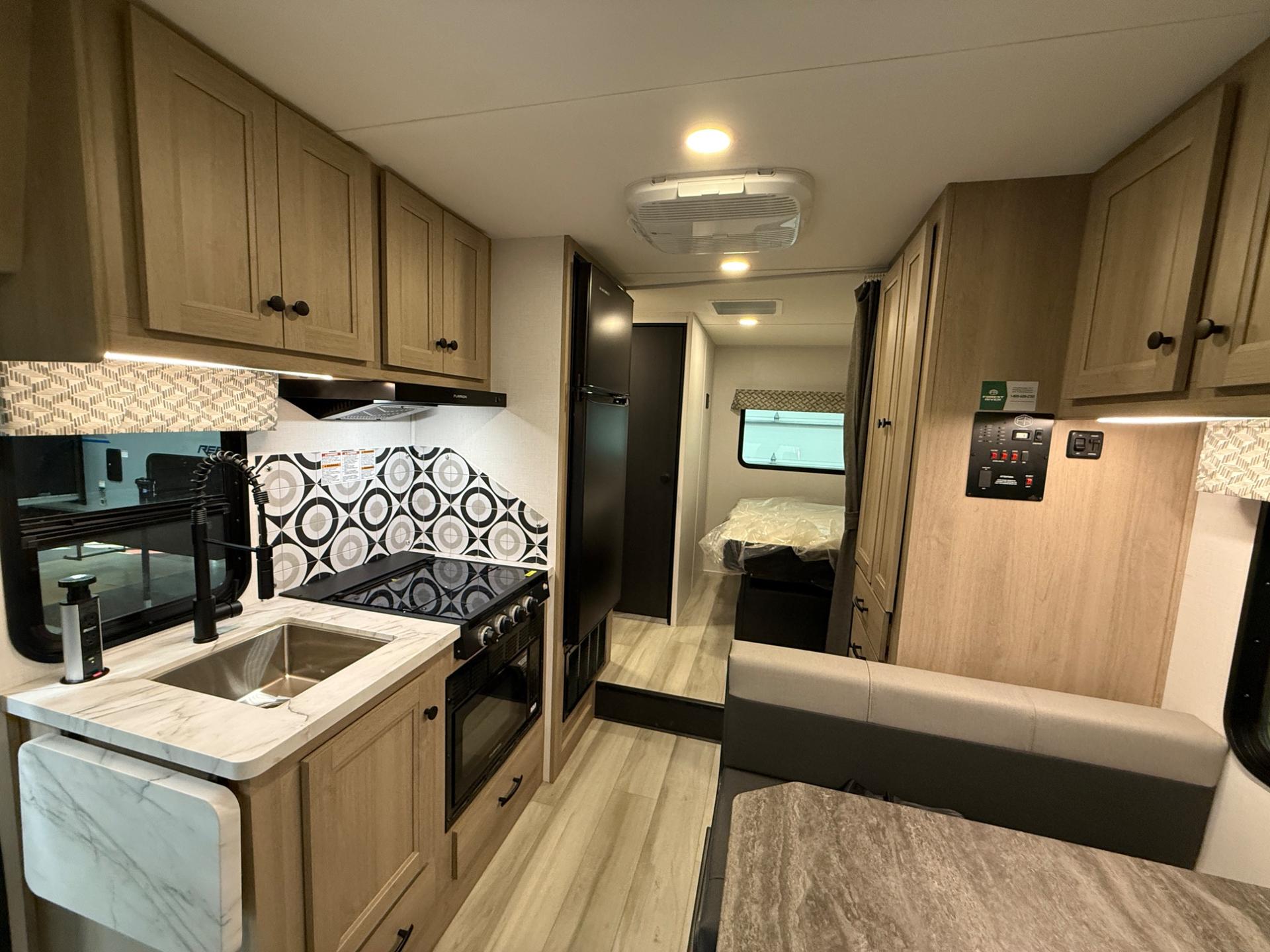 2026 Forest River RV 2026 Forest River RV Sunseeker - thumbnail 21
