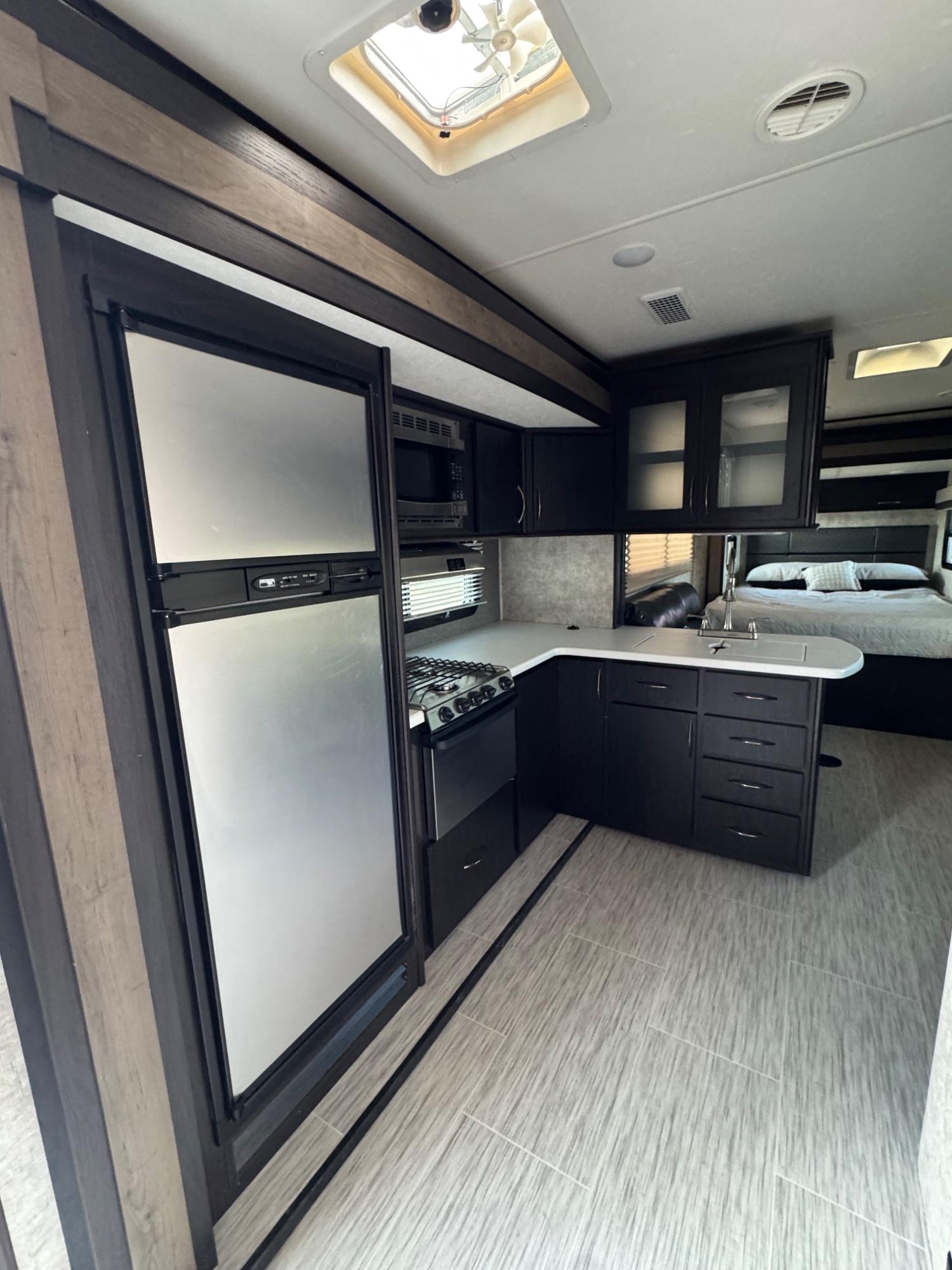 2018 Highland Ridge 2018 Highland Ridge Highlander - thumbnail 5