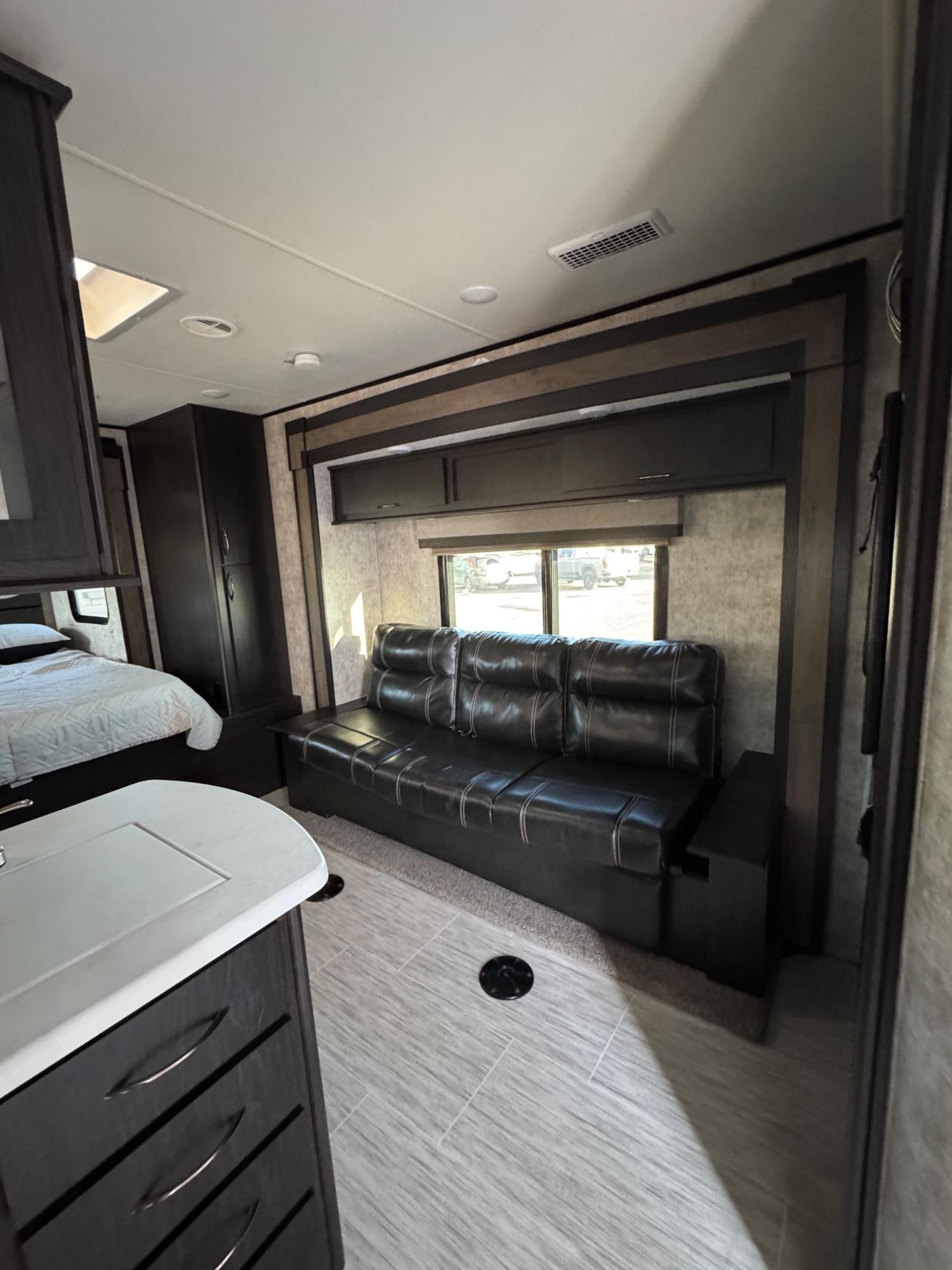 2018 Highland Ridge 2018 Highland Ridge Highlander - thumbnail 6