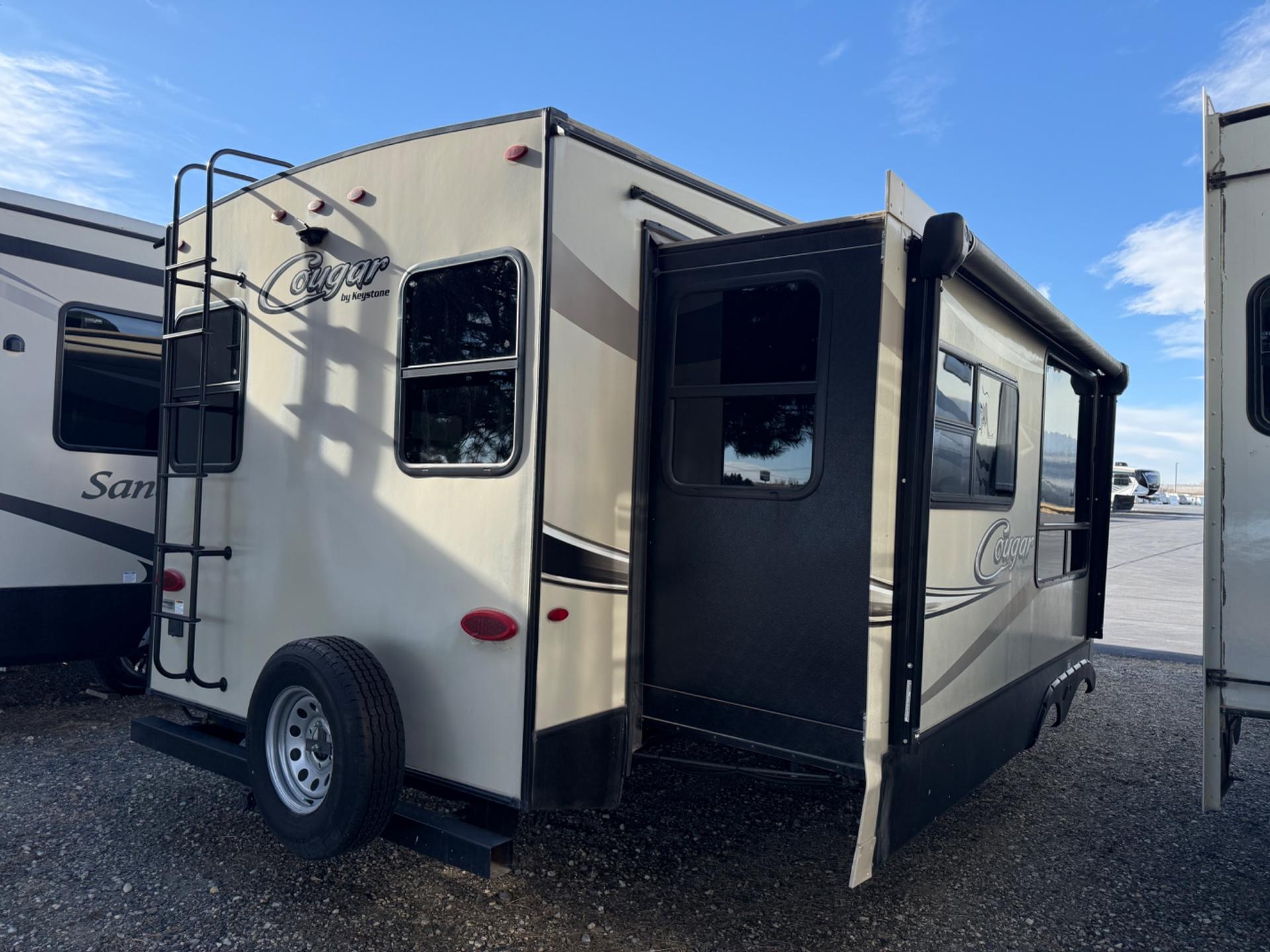 2018 Keystone 2018 Keystone Cougar - thumbnail 4