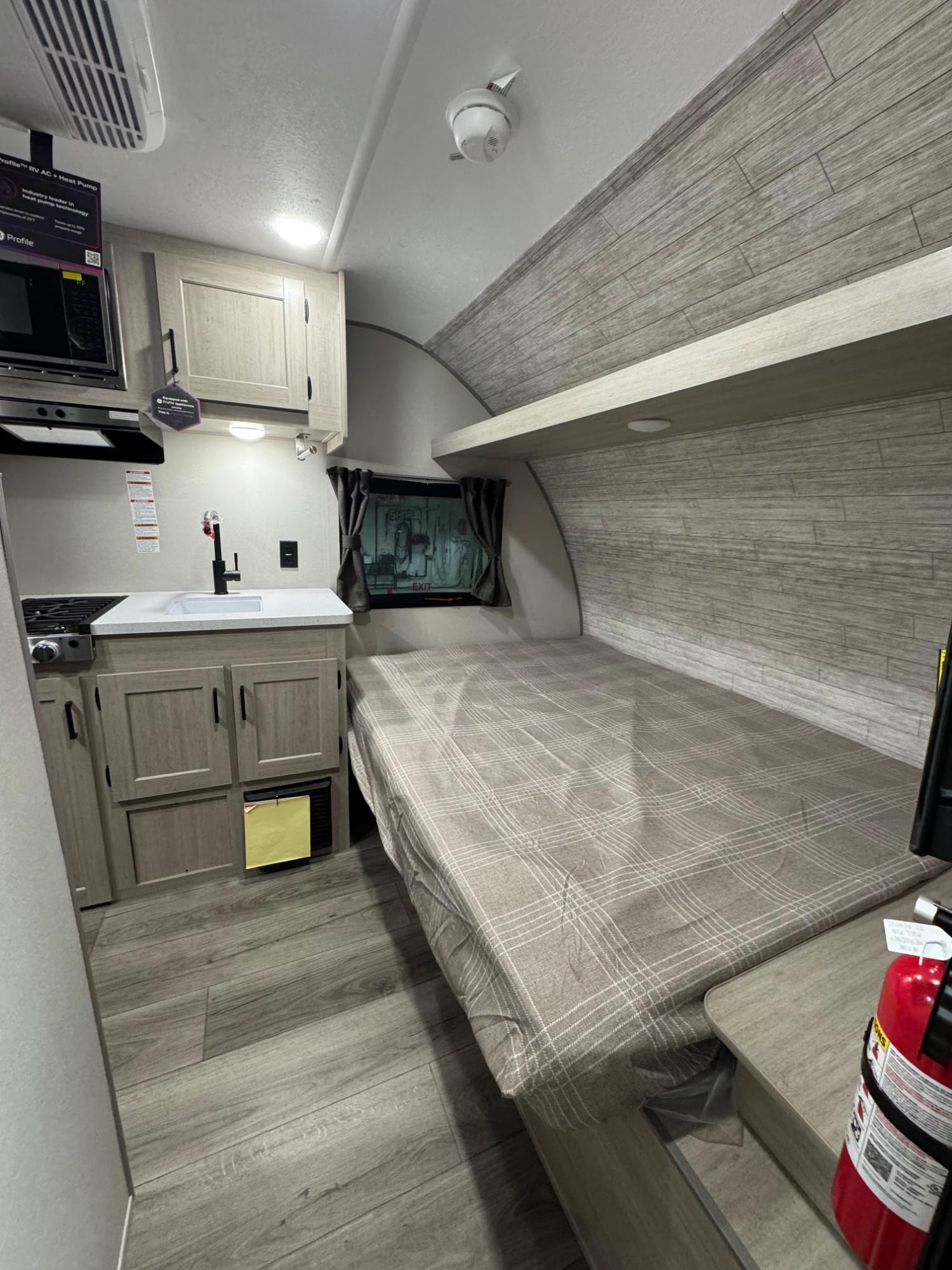 2026 Coachmen 2026 Coachmen Catalina Summit Series 7 - thumbnail 5