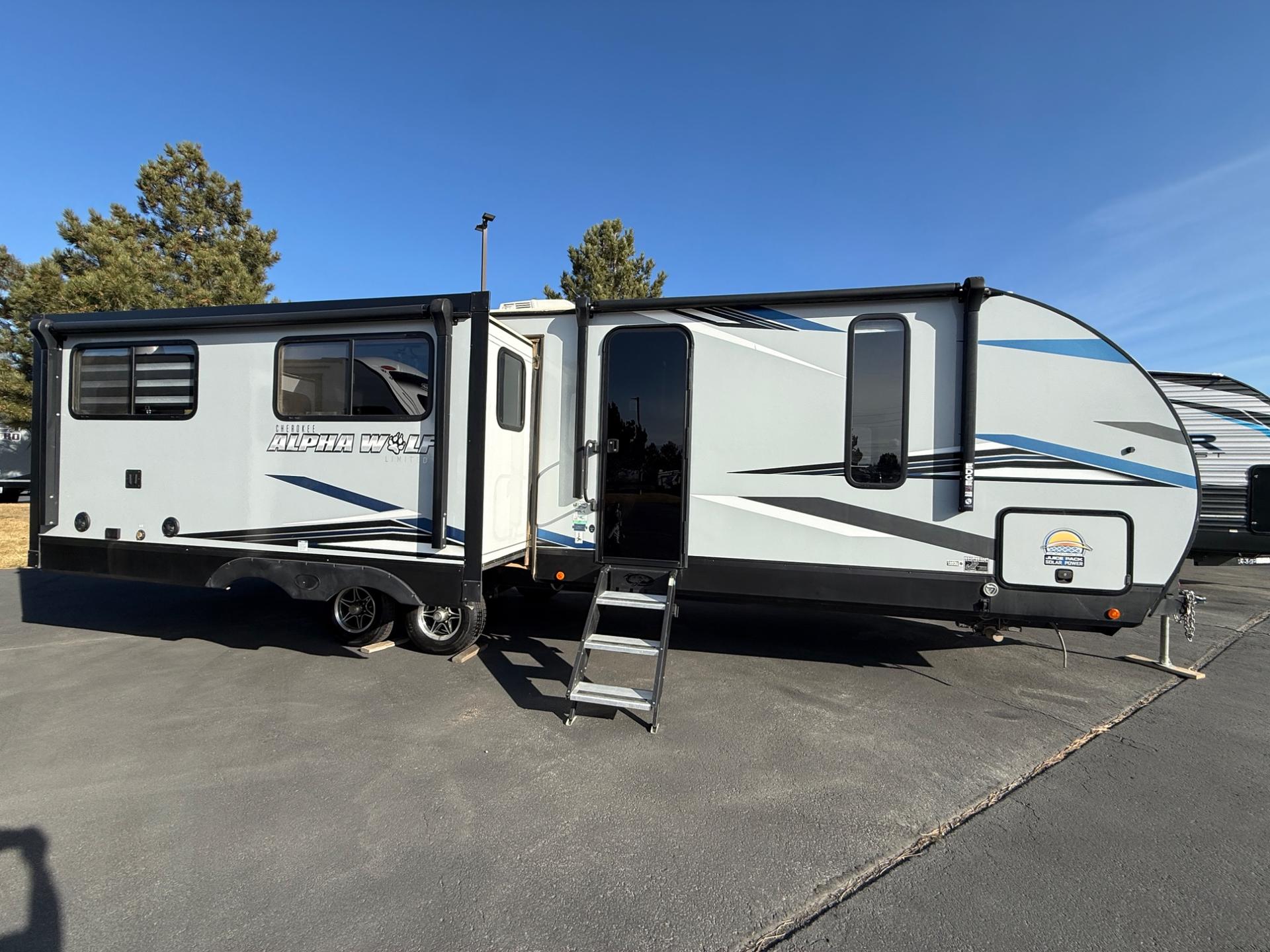 2022 Cherokee 2022 Cherokee Alpha Wolf - thumbnail 7