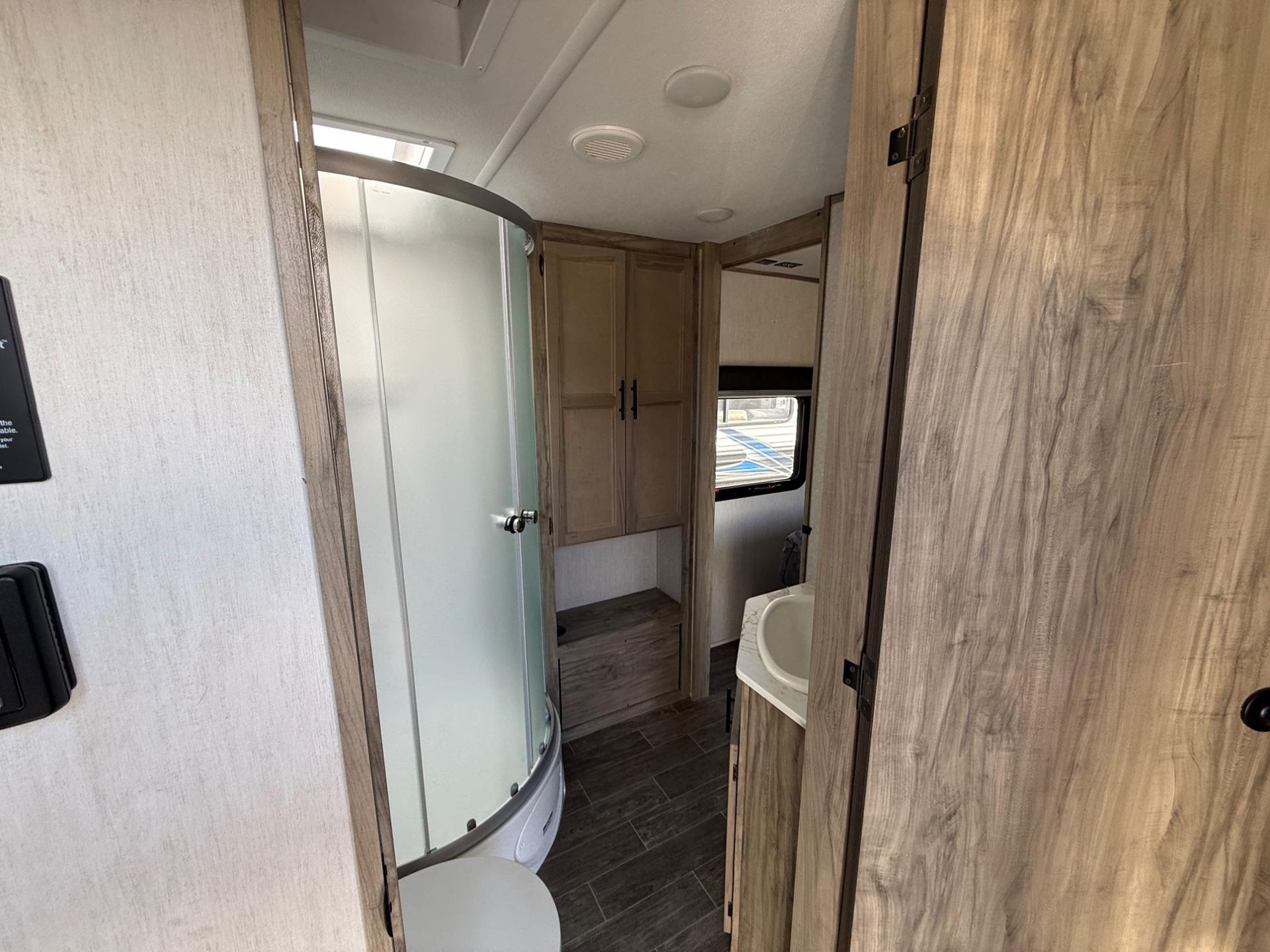 2022 Cherokee 2022 Cherokee Alpha Wolf - thumbnail 10