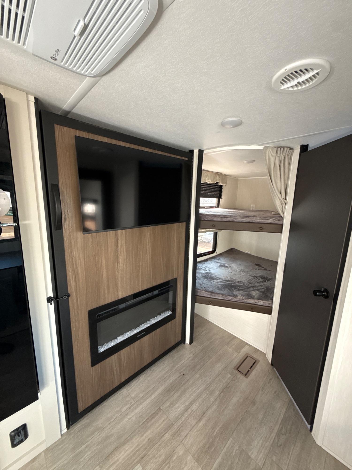 2026 Prime Time RV 2026 Prime Time RV Avenger - thumbnail 9