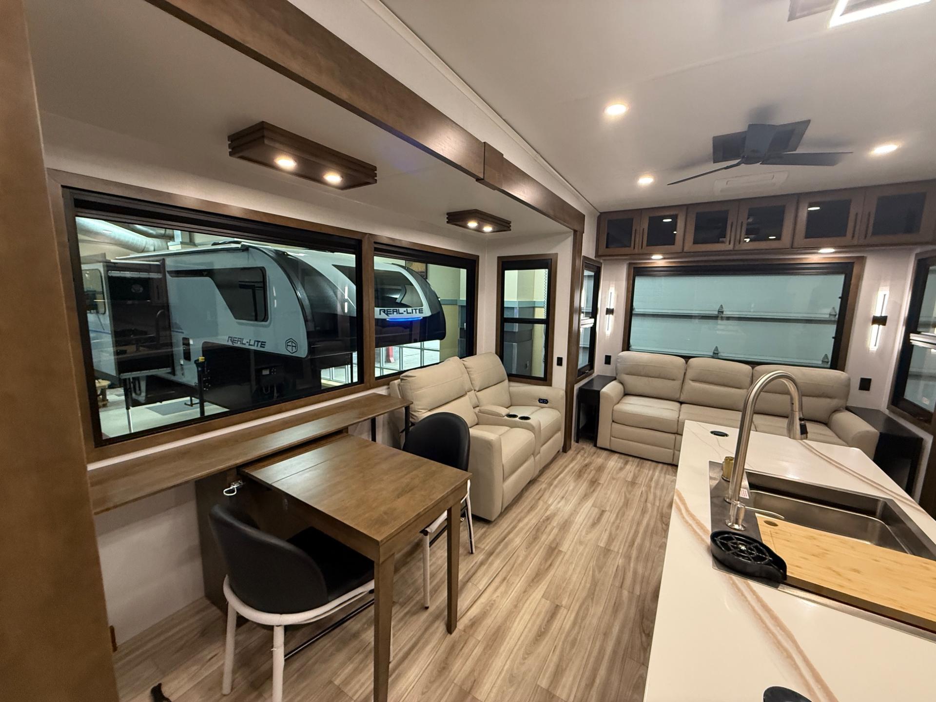 2026 Keystone 2026 Keystone Montana - thumbnail 14