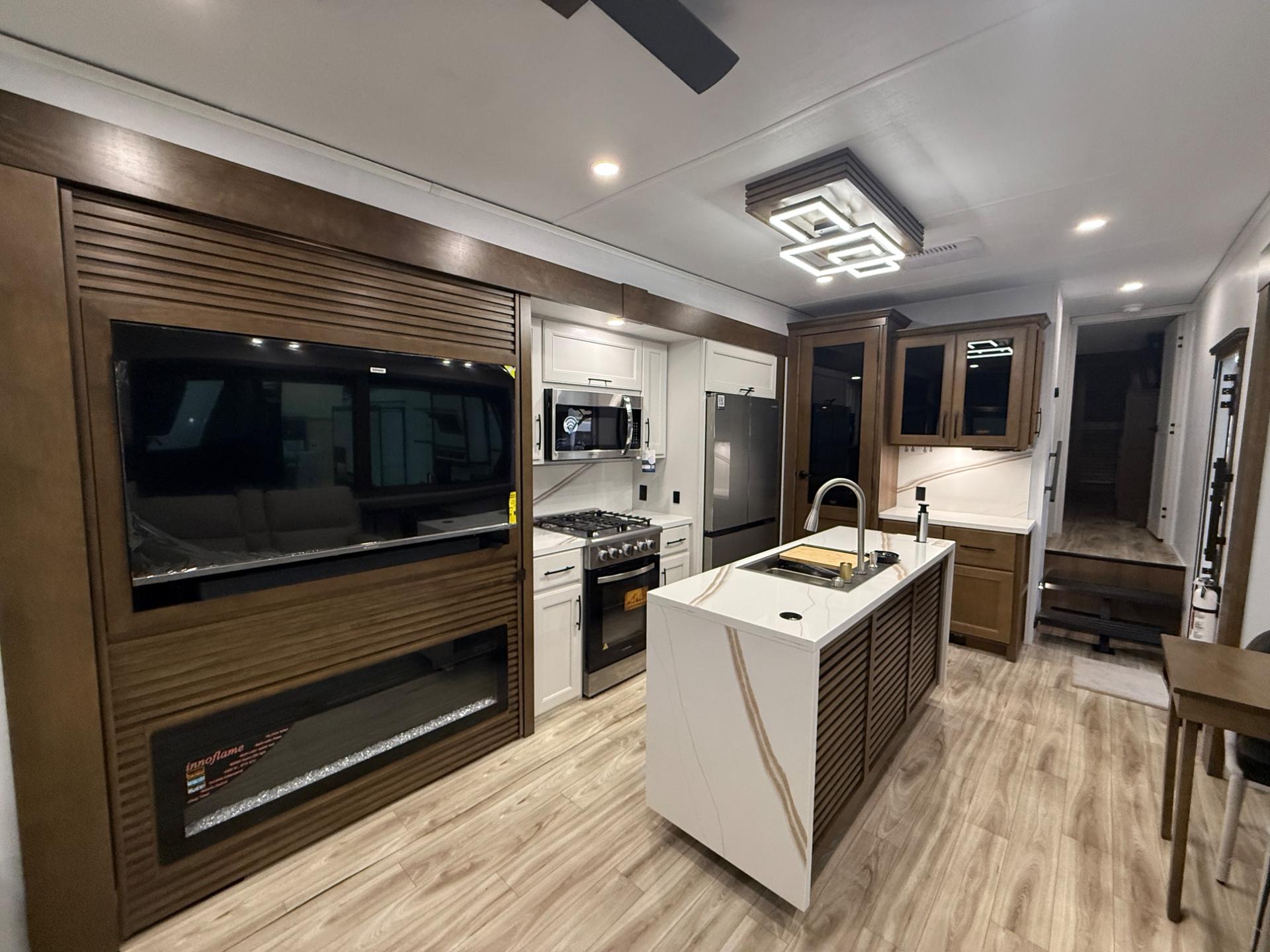 2026 Keystone 2026 Keystone Montana - thumbnail 16