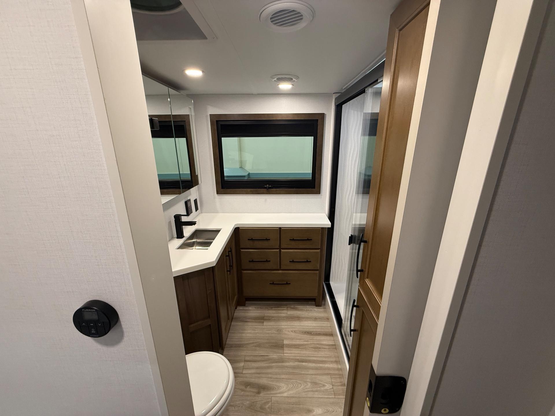 2026 Keystone 2026 Keystone Montana - thumbnail 25