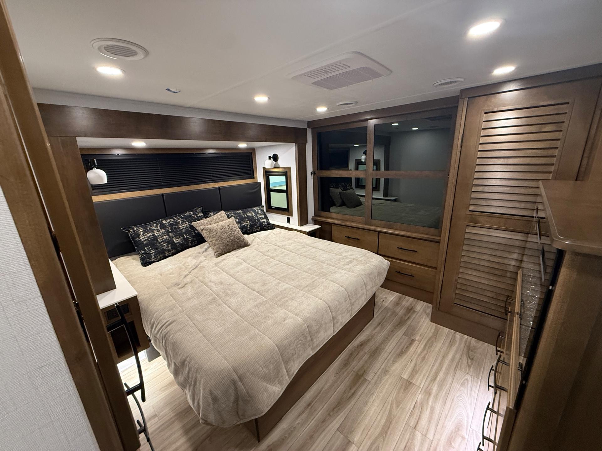 2026 Keystone 2026 Keystone Montana - thumbnail 27