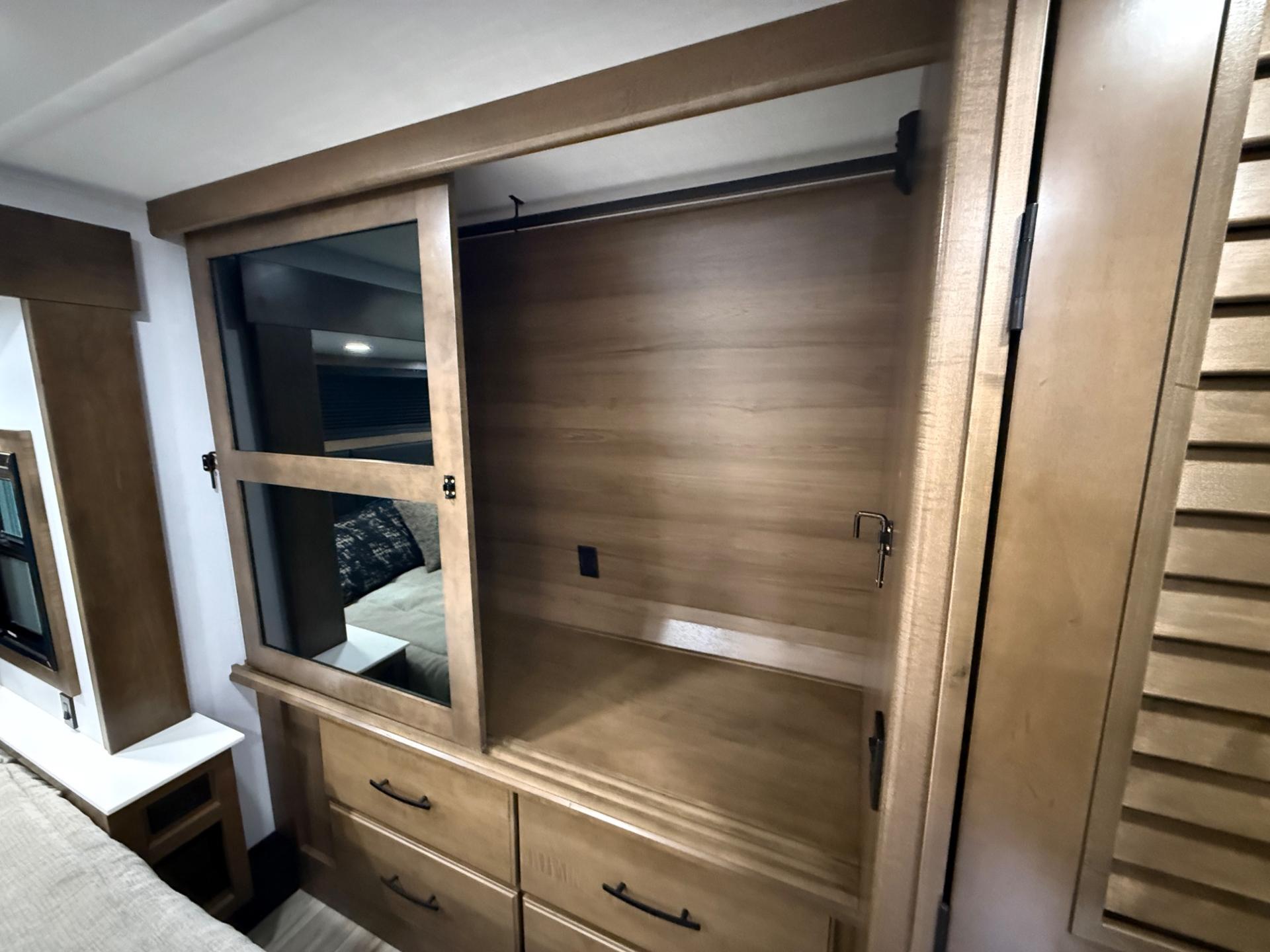 2026 Keystone 2026 Keystone Montana - thumbnail 31