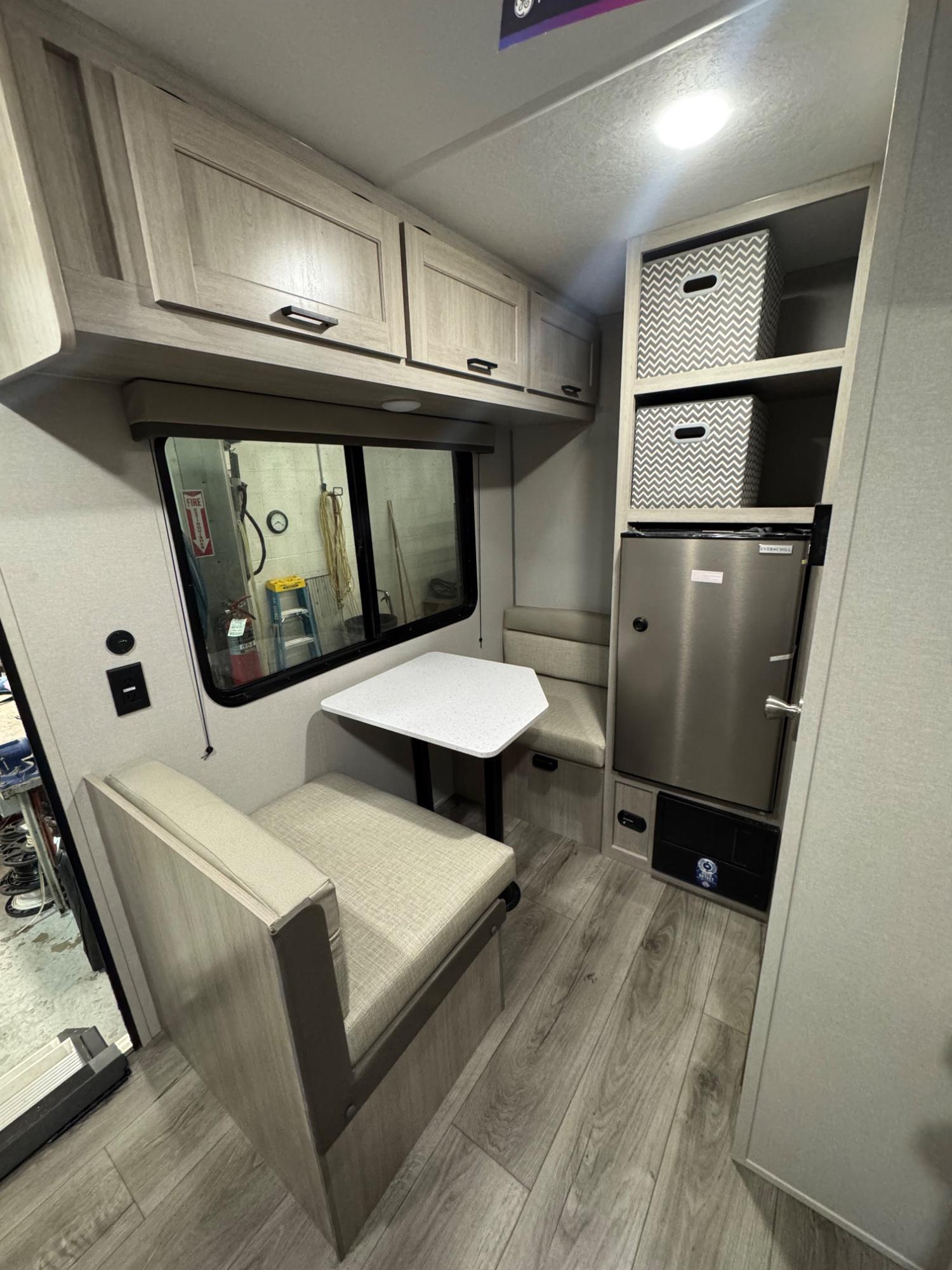 2026 Coachmen 2026 Coachmen Catalina Summit Series 7 - thumbnail 7