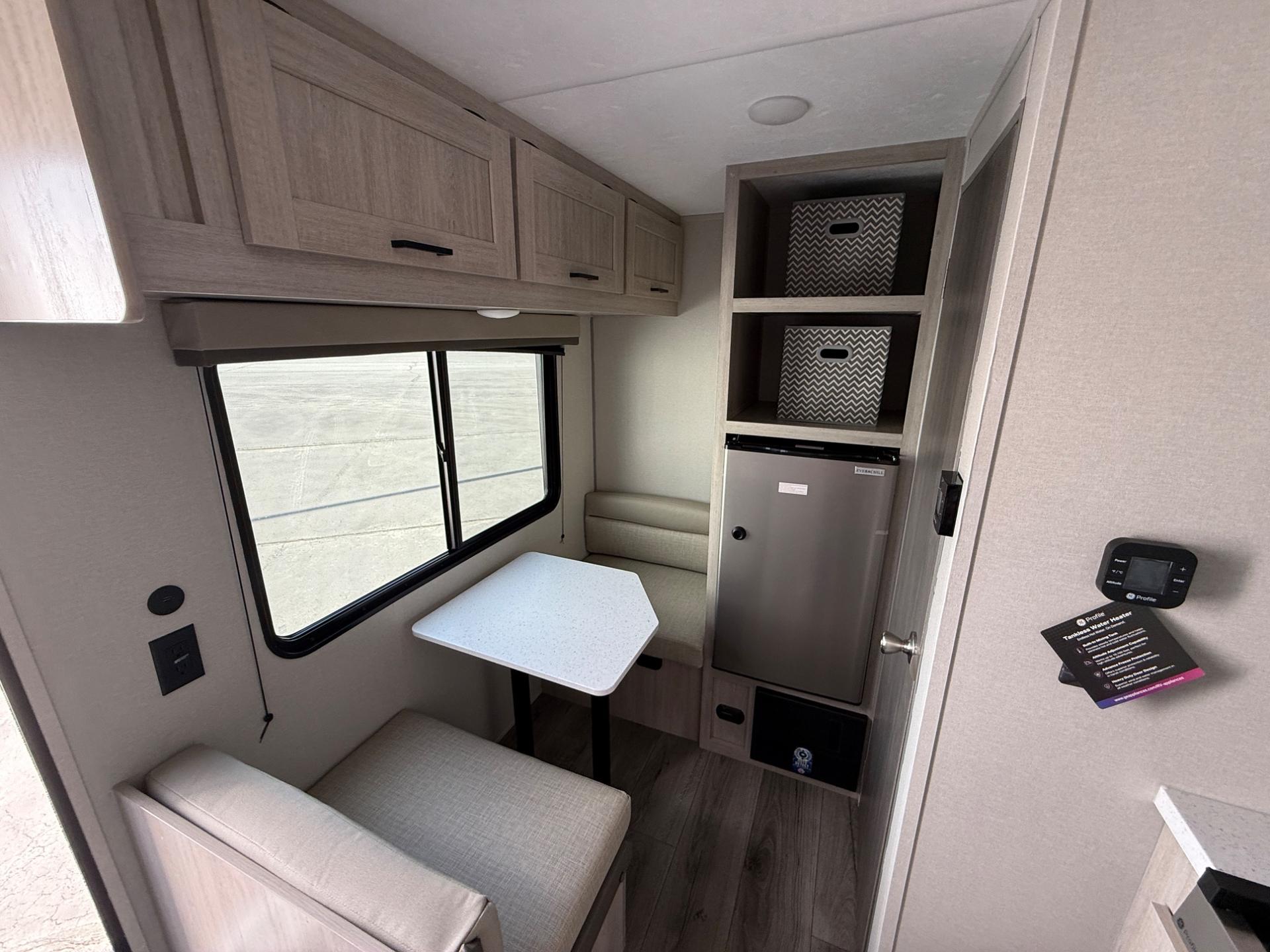 2026 Coachmen 2026 Coachmen Catalina Summit Series 7 - thumbnail 13