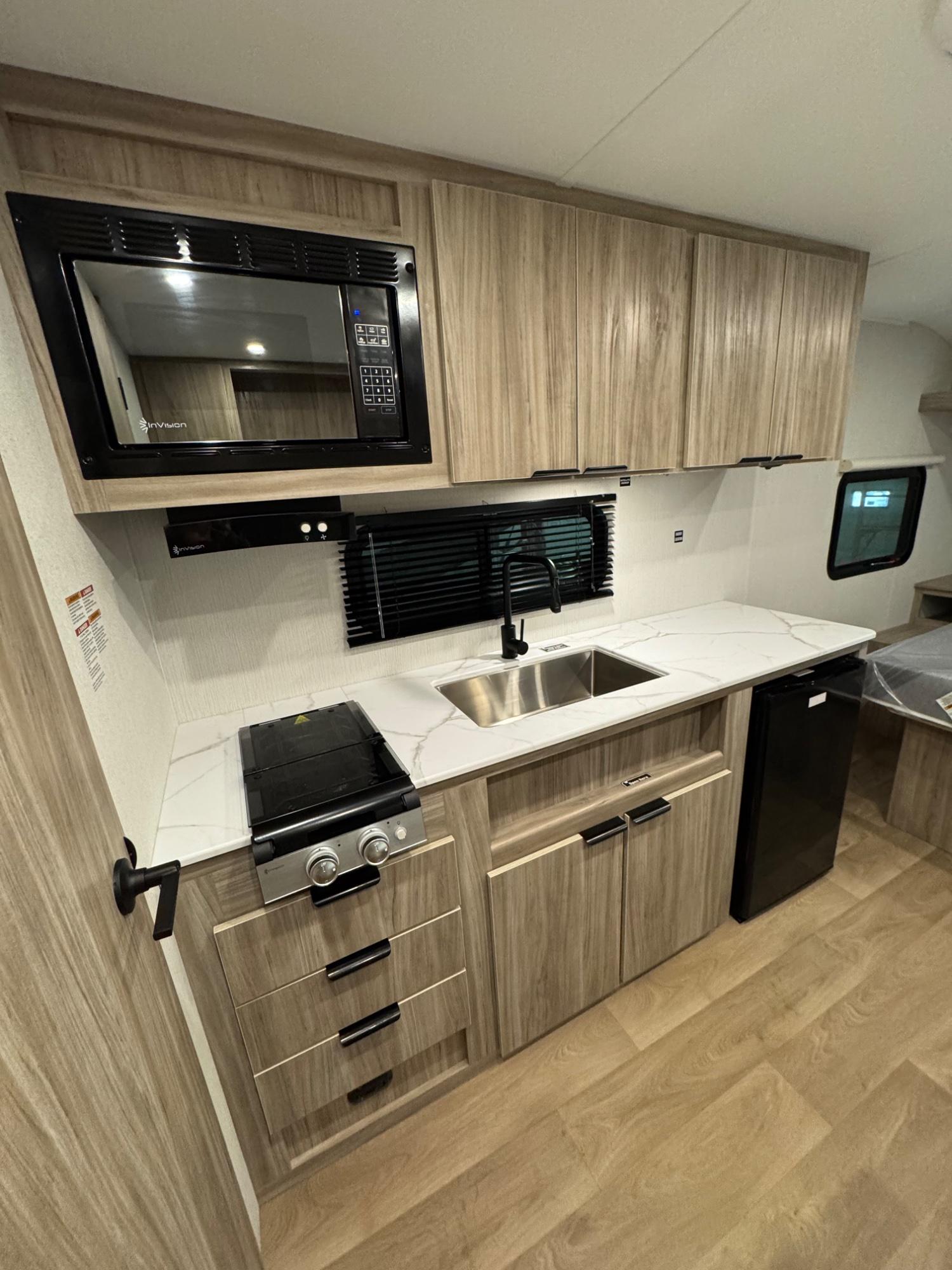 2026 Winnebago 2026 Winnebago Access - thumbnail 8