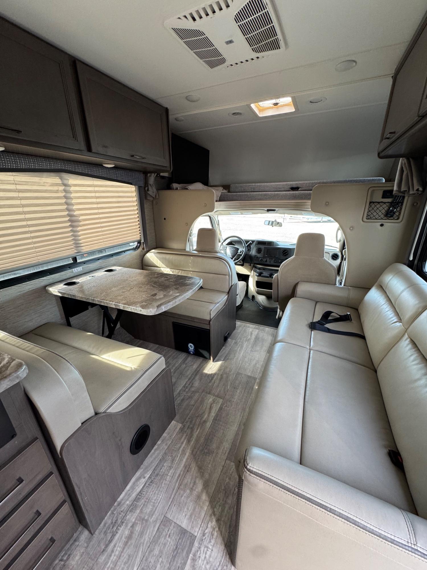 2023 Thor Motor Coach 2023 Thor Motor Coach Chateau - thumbnail 6