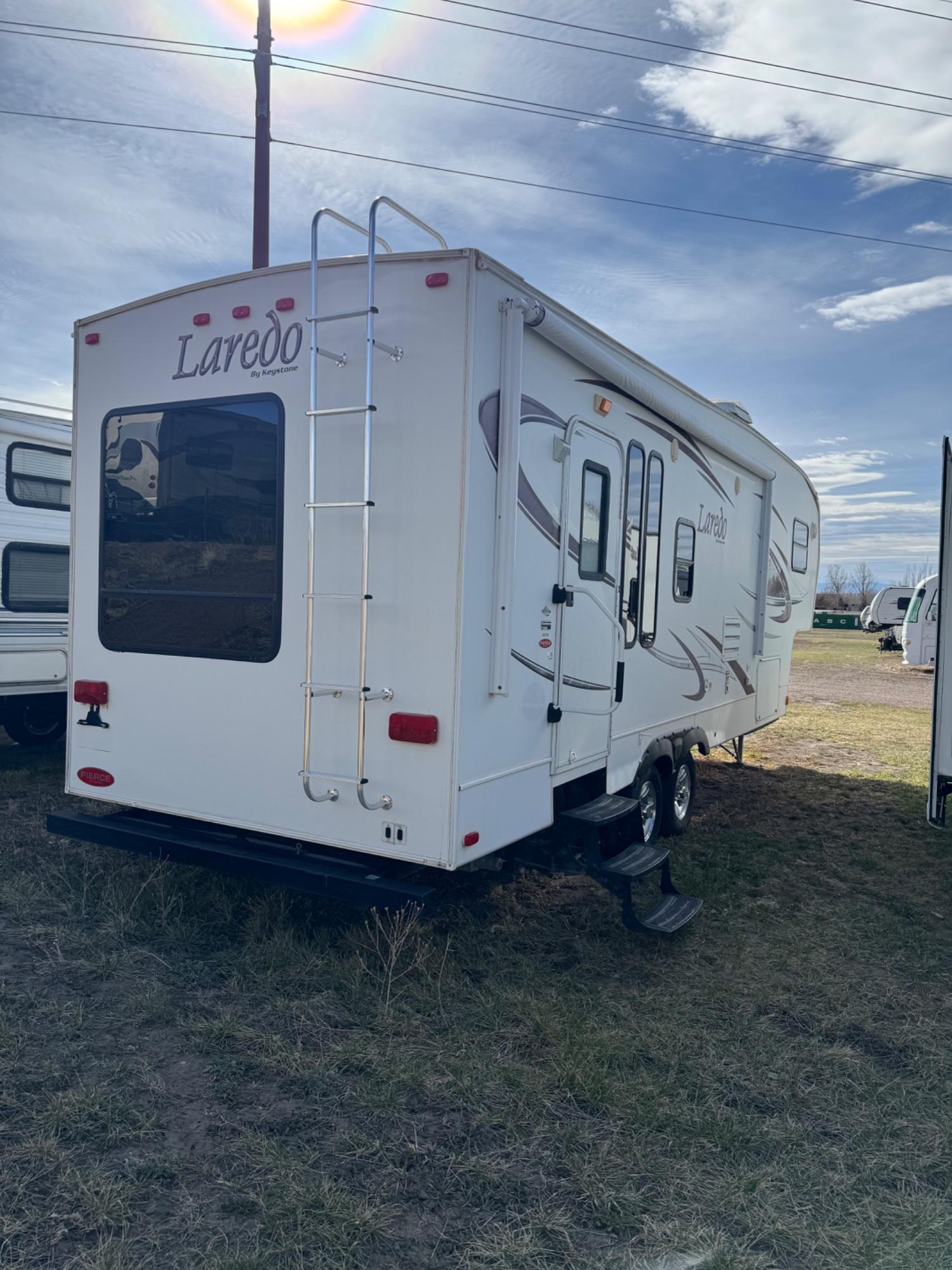 2010 Keystone 2010 Keystone Laredo - thumbnail 3